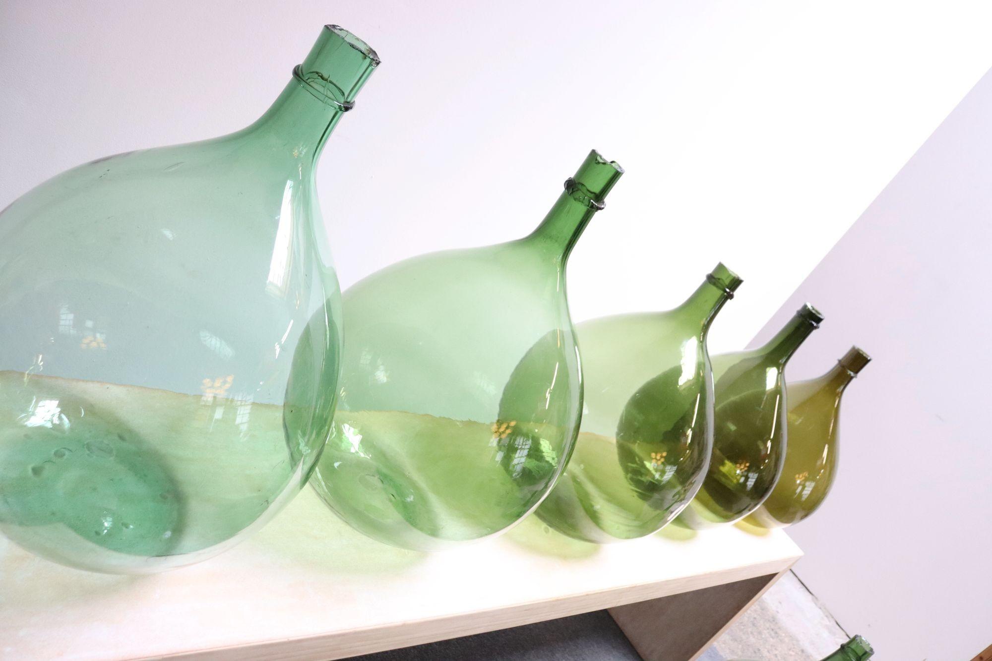 Vintage Italian Mouth Blown Glass Bulbous Demijohn in Seafoam Green For Sale 16