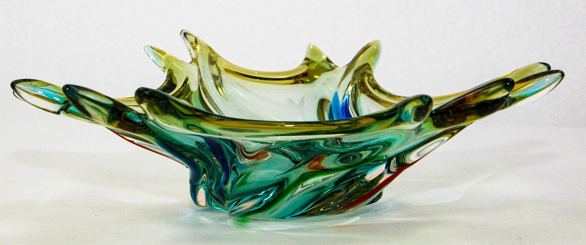 Vintage Italian Murano Art Glass Fruit Bowl Sculptural Centerpiece 1960s For Sale 9