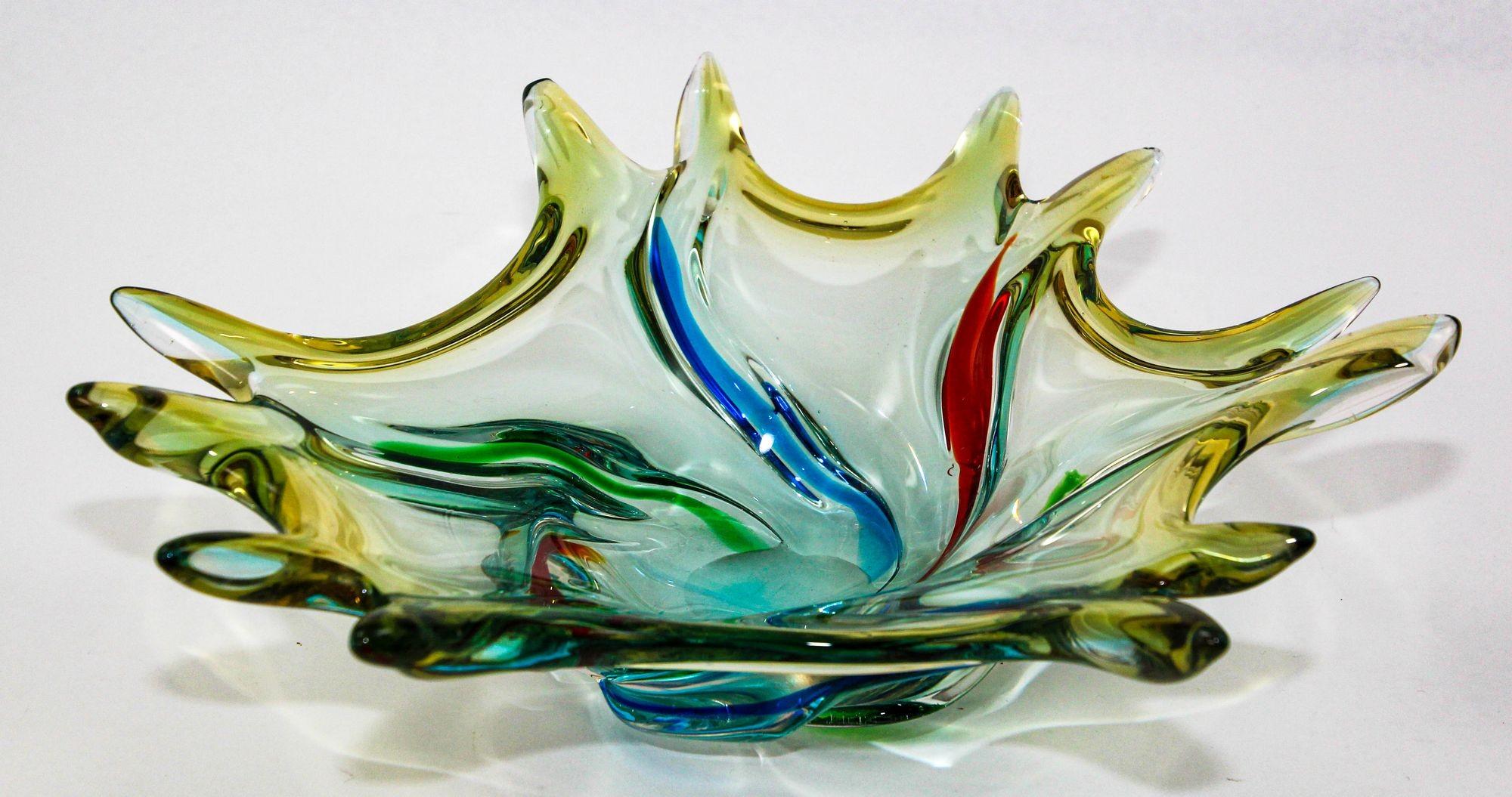 Vintage Italian Murano Art Glass Fruit Bowl Sculptural Centerpiece 1960s For Sale 13