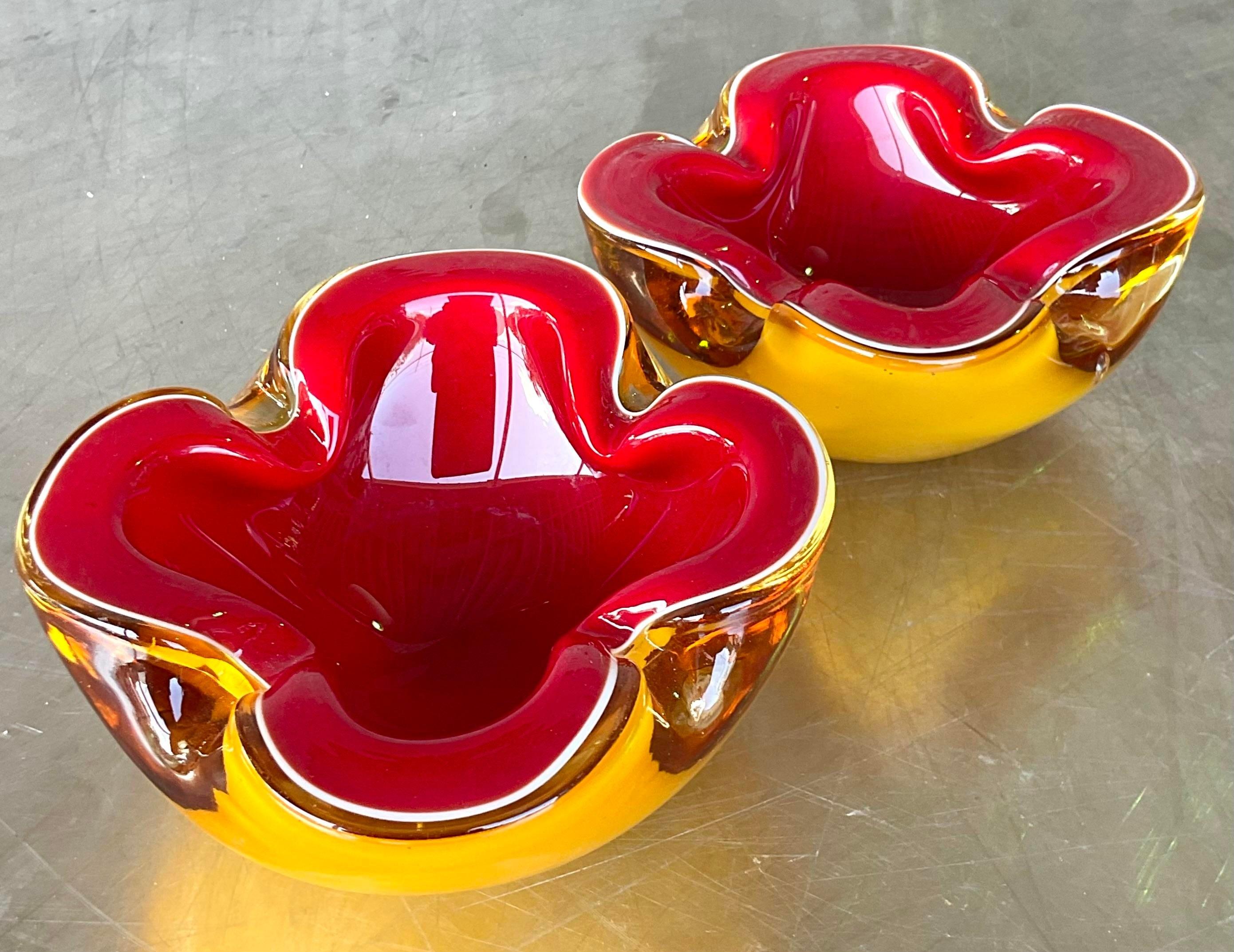 Vintage Italian Murano Barbini Atribuido Cuencos de Cristal - un Par Moderno de mediados de siglo en venta