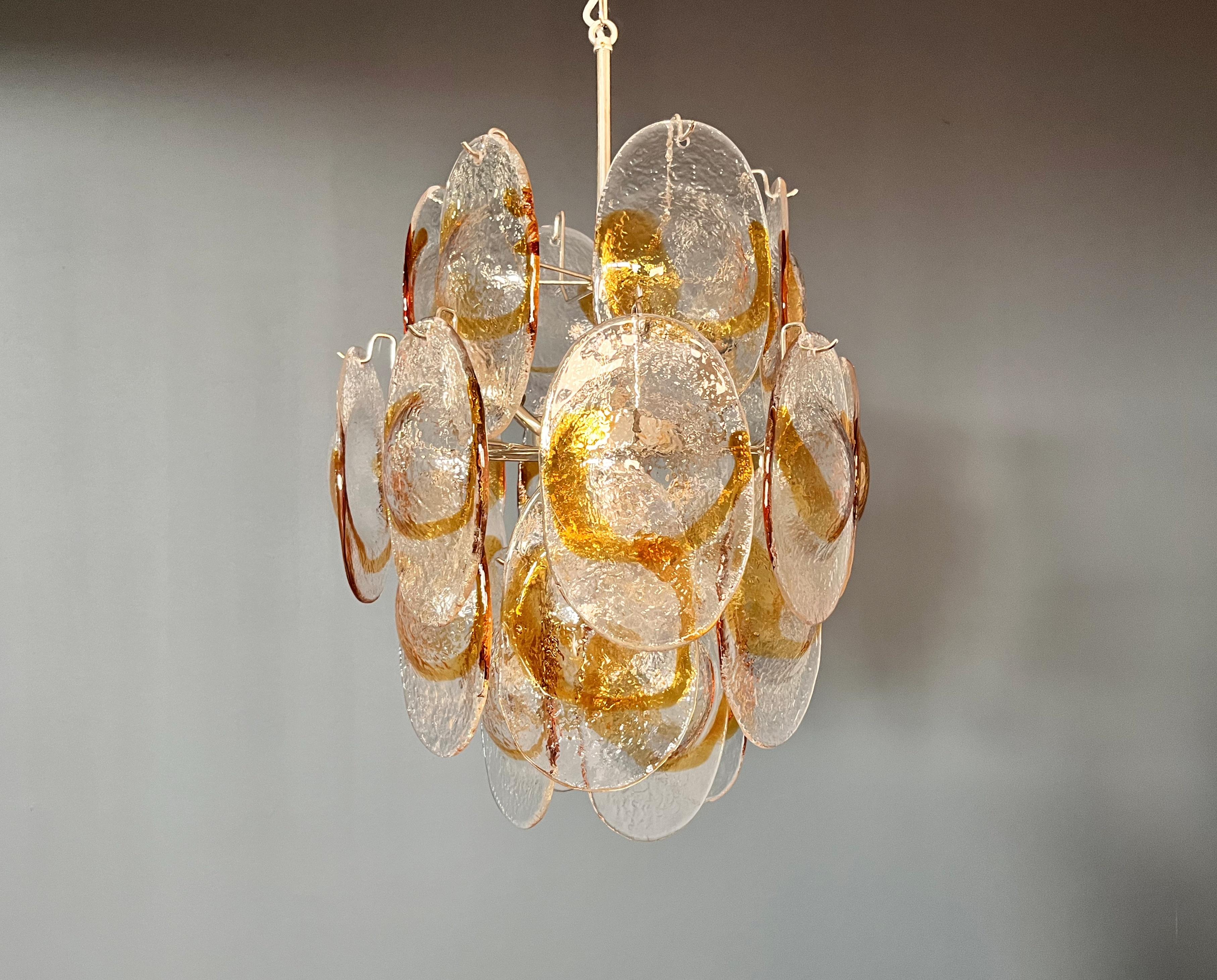 Araña italiana vintage de Murano, 24 clara y ámbar Galvanizado en venta