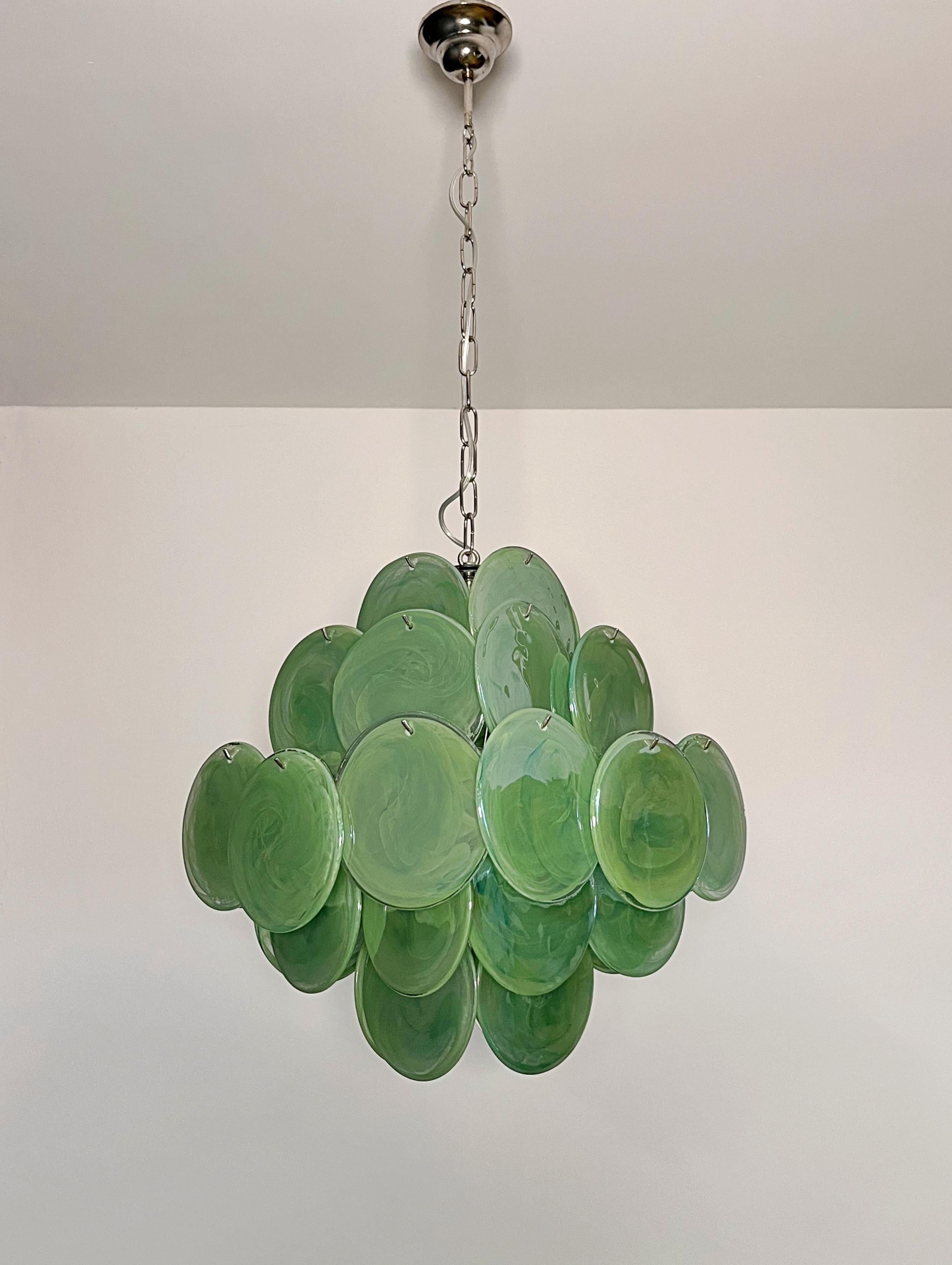 Verre d'art Lustre vintage italien de Murano - 36 disques verts en vente