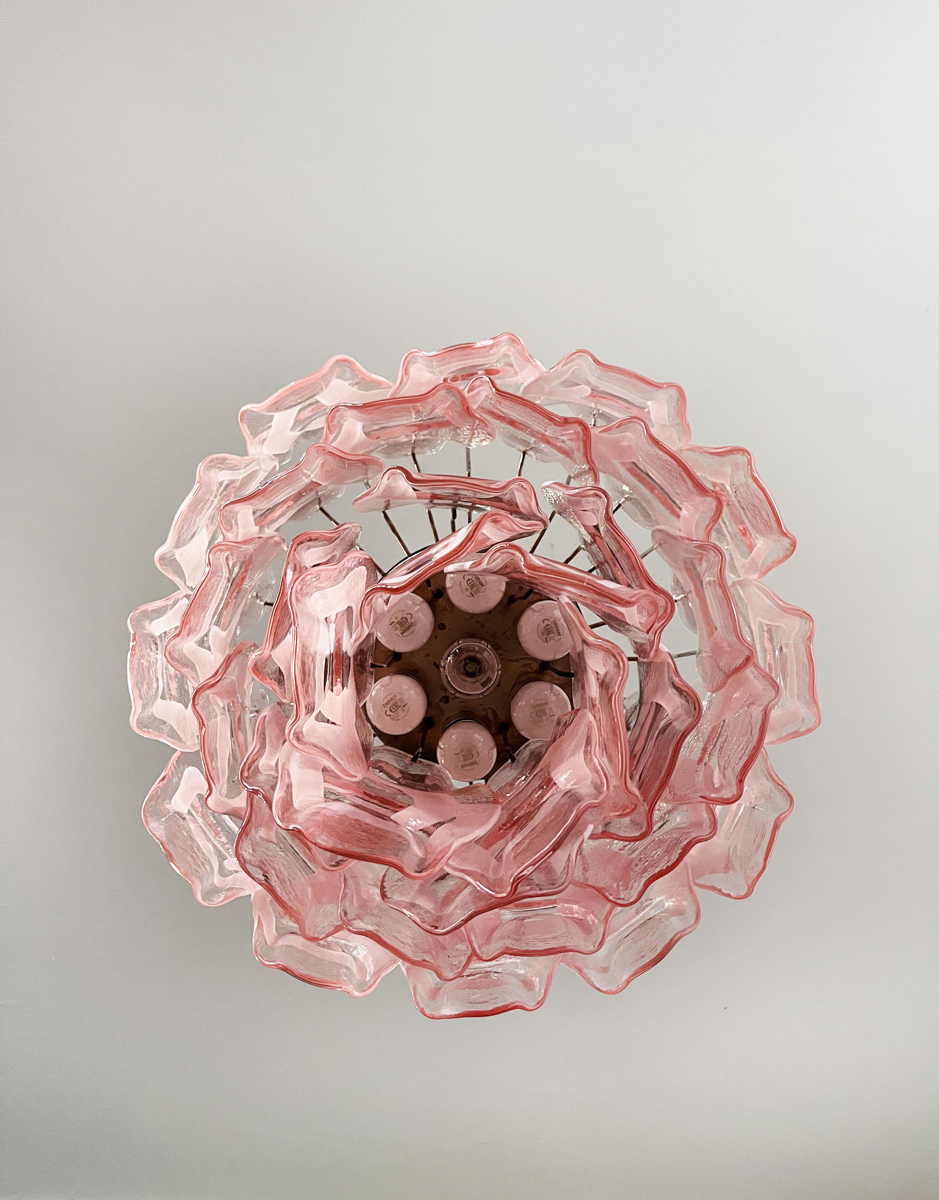 Italienische Vintage-Kronleuchterlampe aus Muranoglas, 36 rosa Gläser im Angebot 9