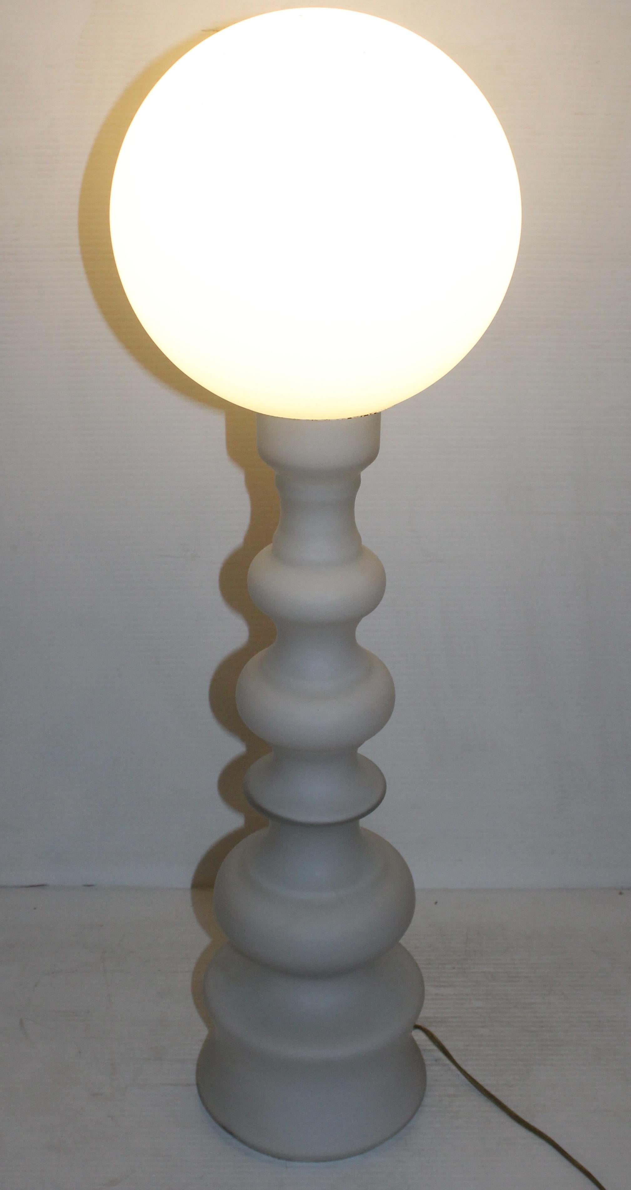 Vintage Italian Murano Frosted Glass Lamp For Sale 6