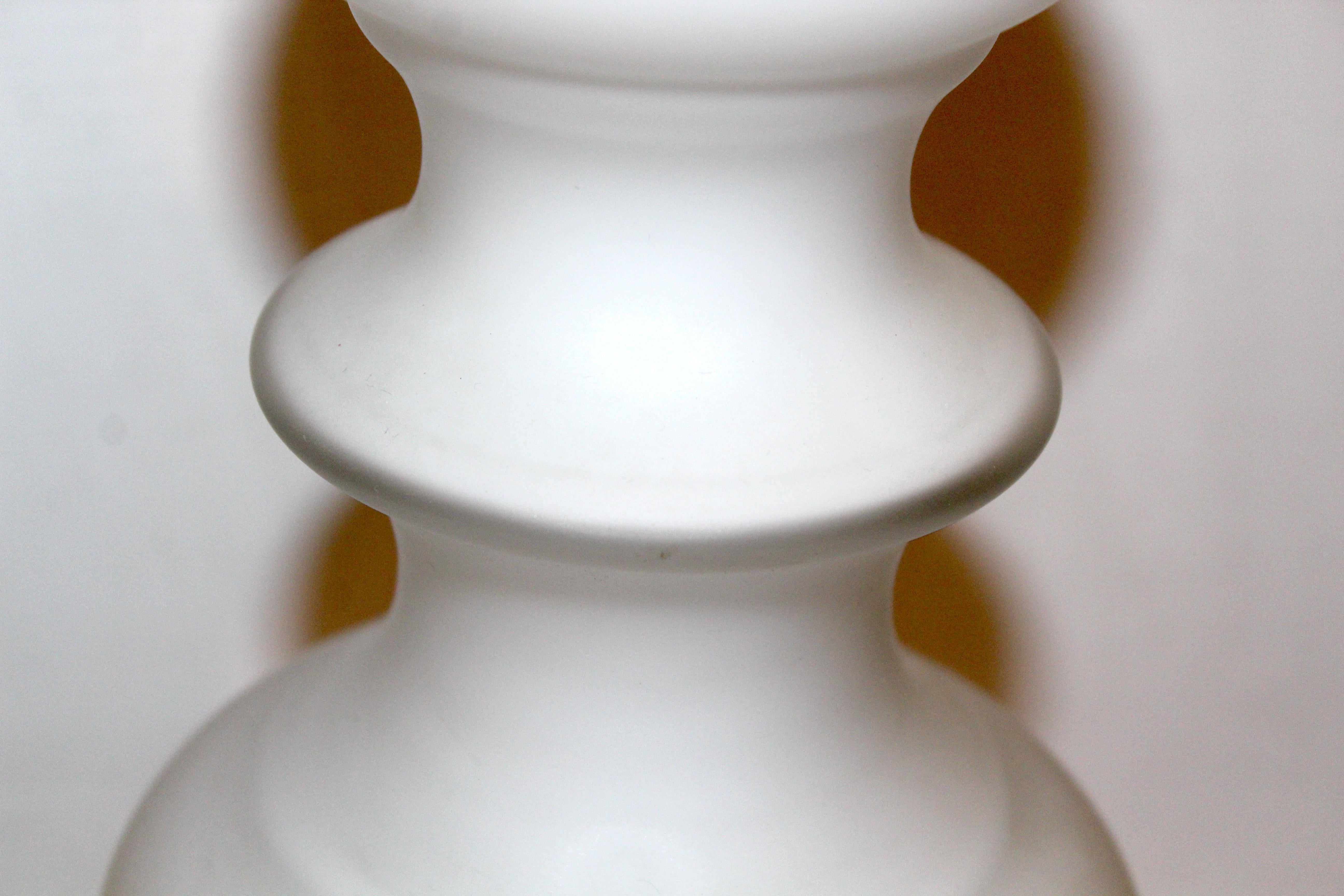 Vintage Italian Murano Frosted Glass Lamp In Good Condition For Sale In Brooklyn, NY