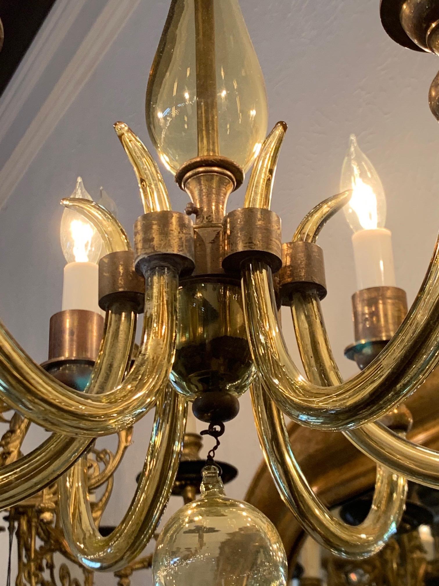 20th Century Vintage Italian Murano Glass and Brass 6-Light Chandelier For Sale