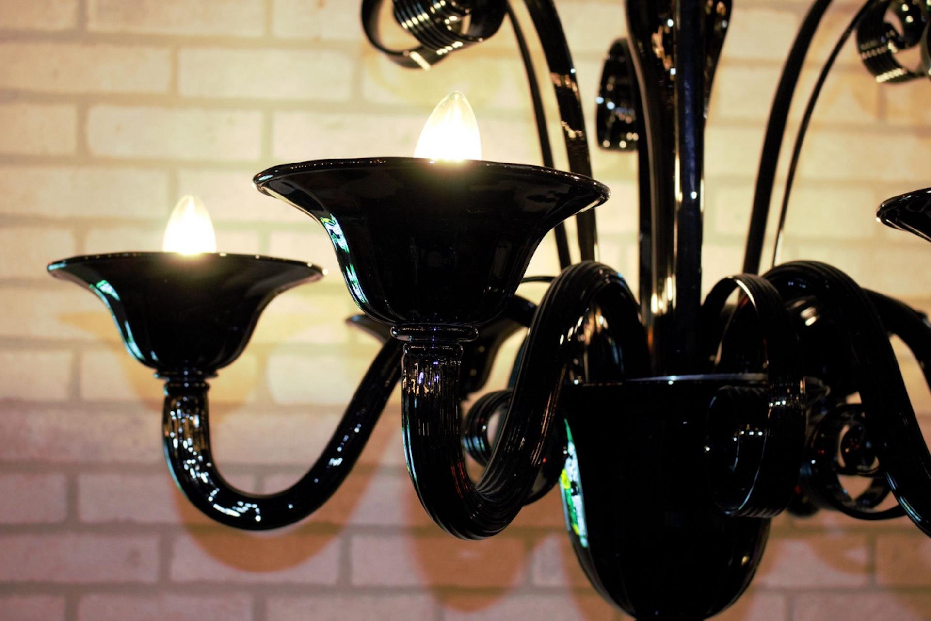 Lámpara de cristal de Murano Vintage Italian Glass en negro Cristal de Murano en venta