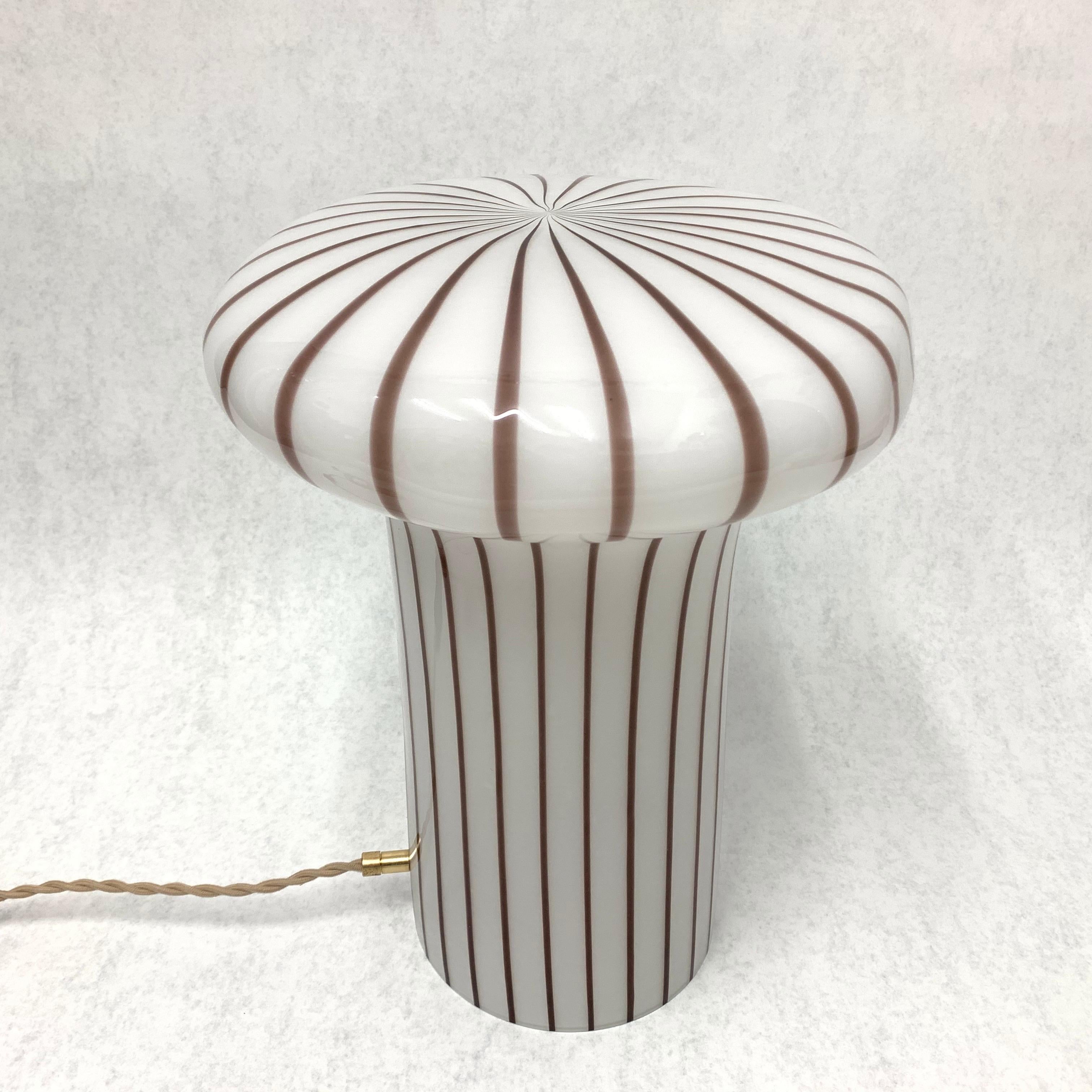 Vintage Italian Murano Glass Funghi Table Lamp 8