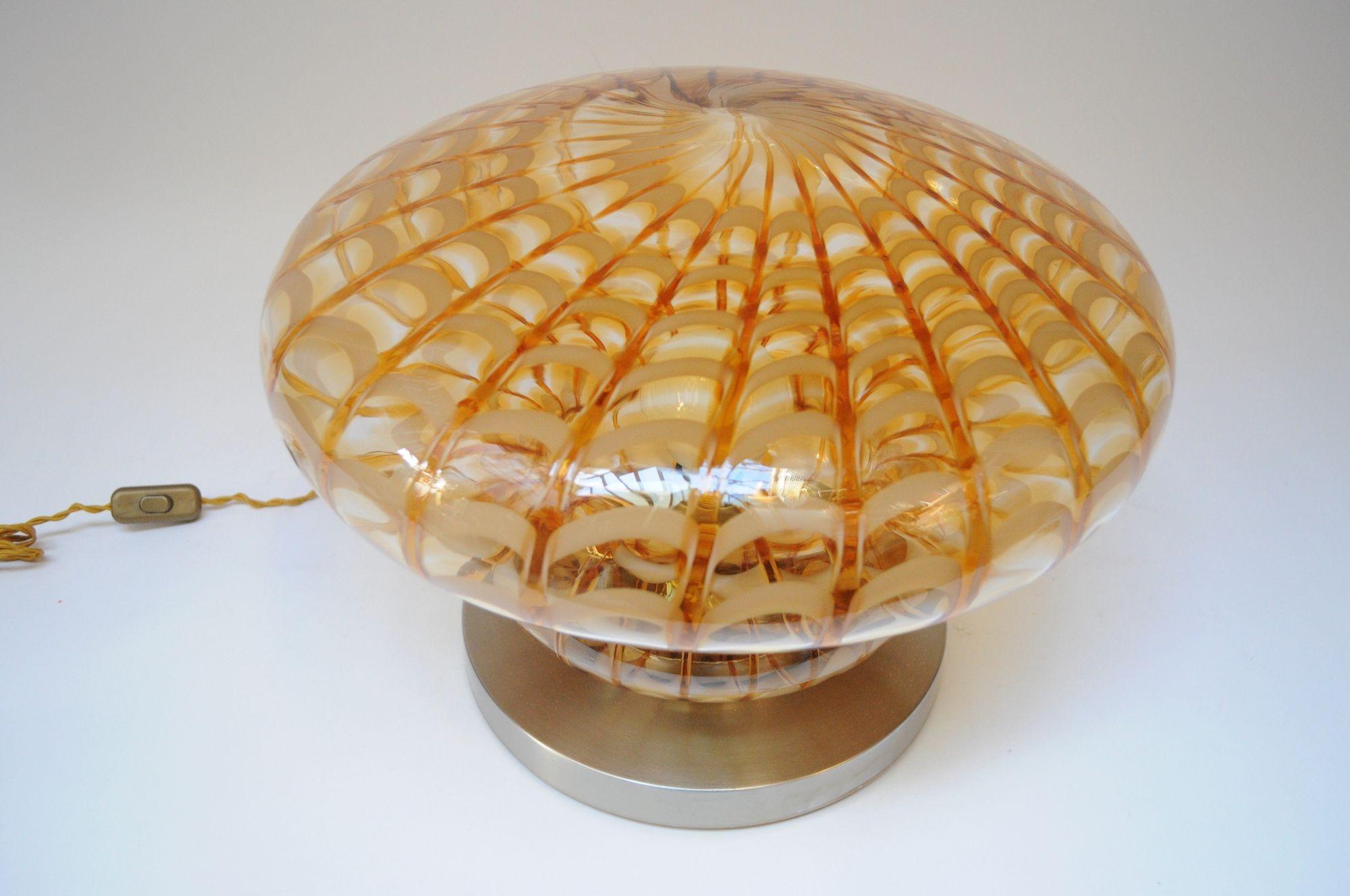 Vintage Italian Murano Glass Mushroom Form Table Lamp on Aluminum Base In Good Condition For Sale In Brooklyn, NY