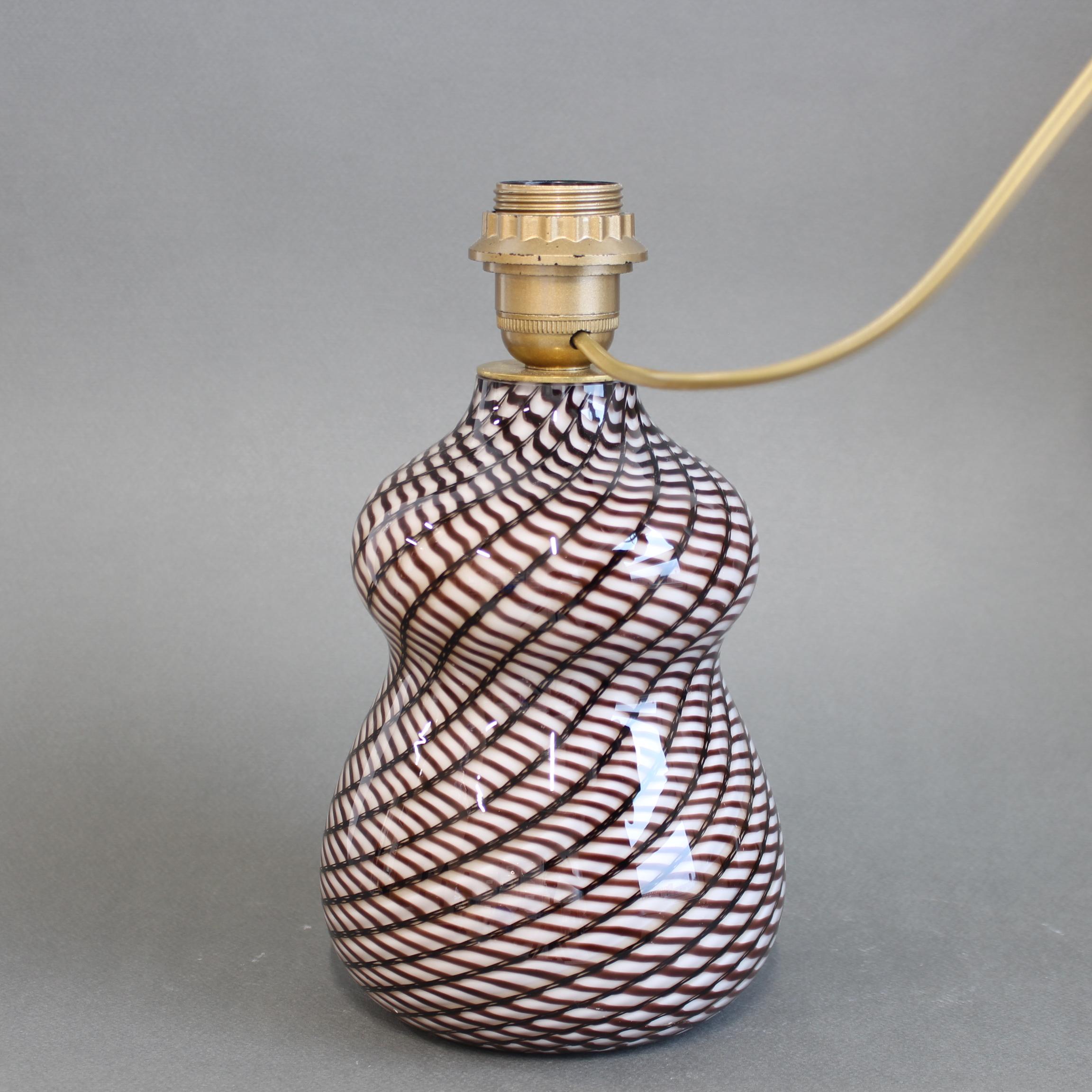 Vintage Italian Glass Tischlampe aus Murano-Glas (ca. 1970er Jahre) (Muranoglas) im Angebot