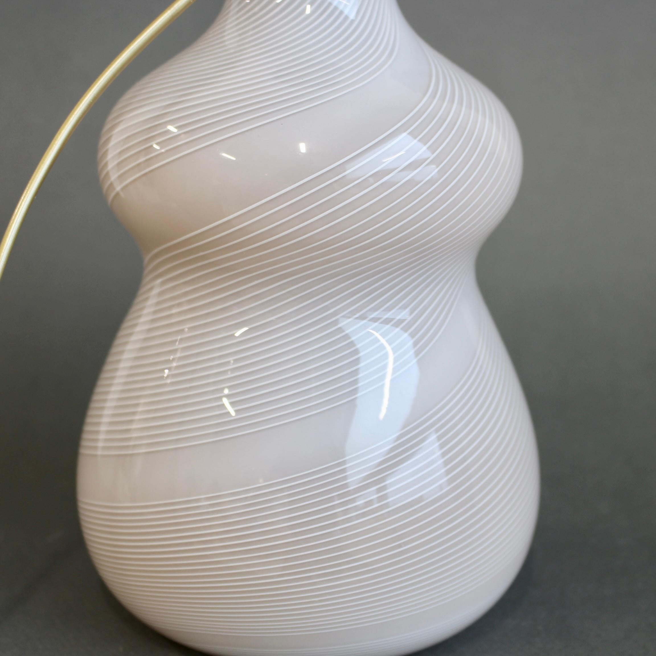 Vintage Italian Glass Tischlampe aus Murano-Glas (ca. 1970er Jahre) im Angebot 1