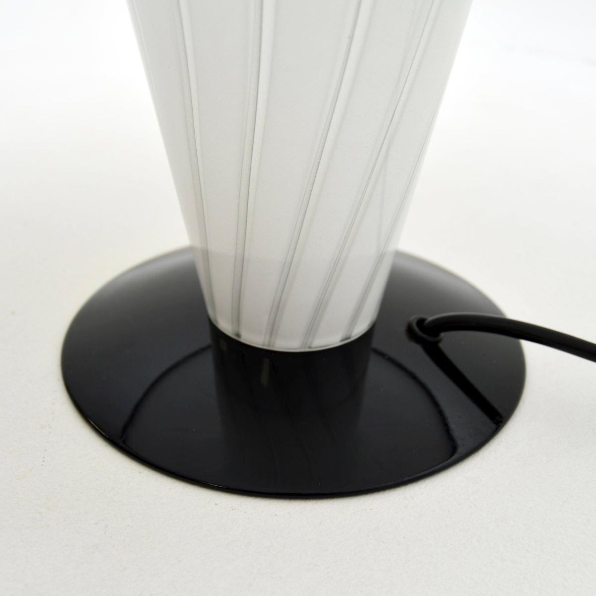 Fin du 20e siècle Lampe de table vintage en verre de Murano (Italie) en vente