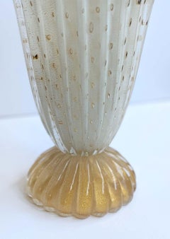 Vase italien vintage en verre de Murano avec mouchetures dorées par Tosi Murano, vers les années 1960