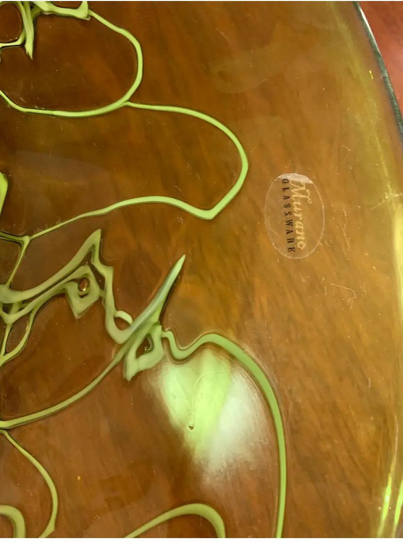 Vaso / Ciotola / Piatto d'epoca italiano di Murano verde e rosso a forma di cappello in vendita 2