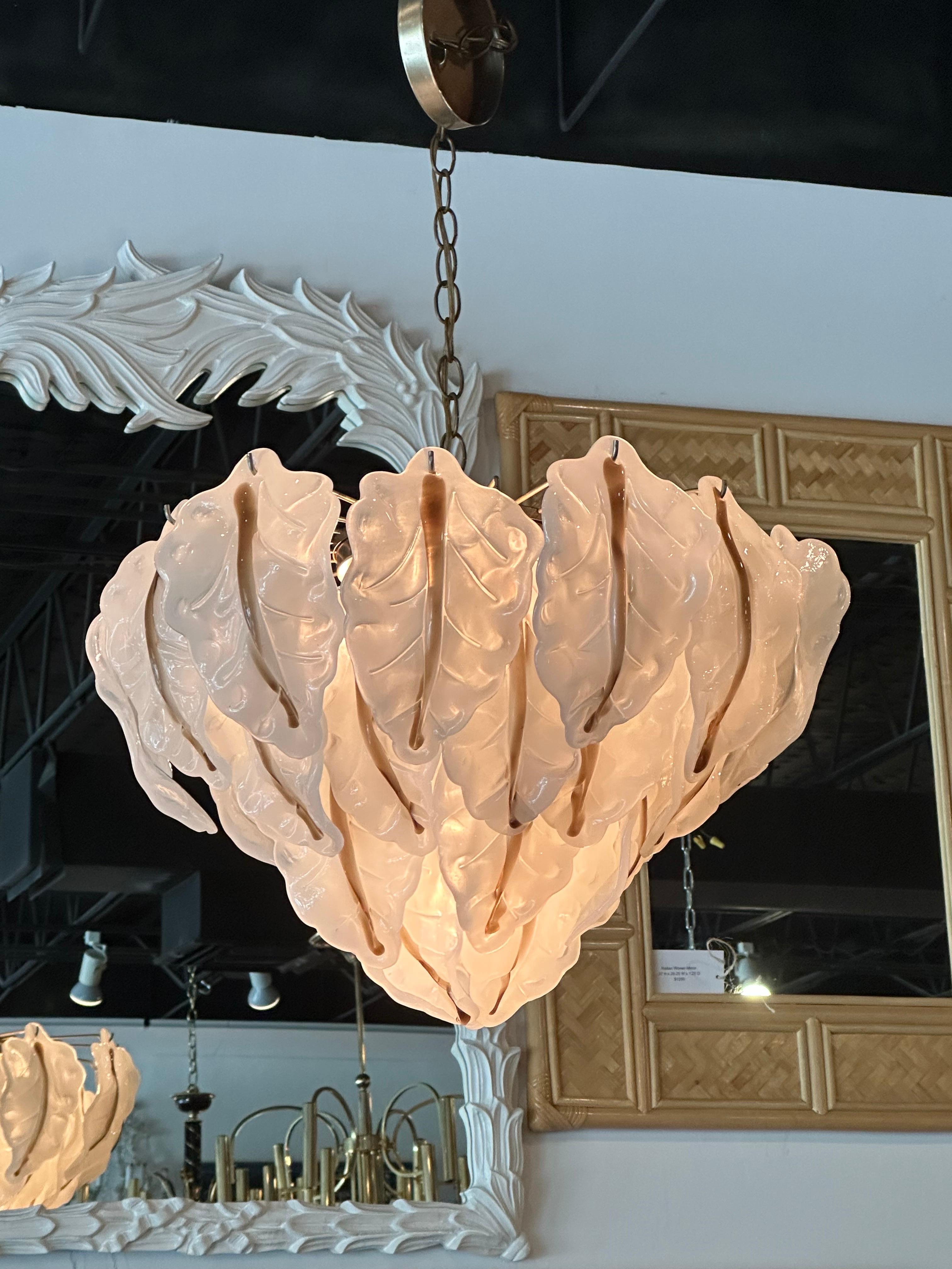 Vintage Italian Murano Mazzega Glass 34 Leaf Leaves Chandelier  In Good Condition For Sale In West Palm Beach, FL