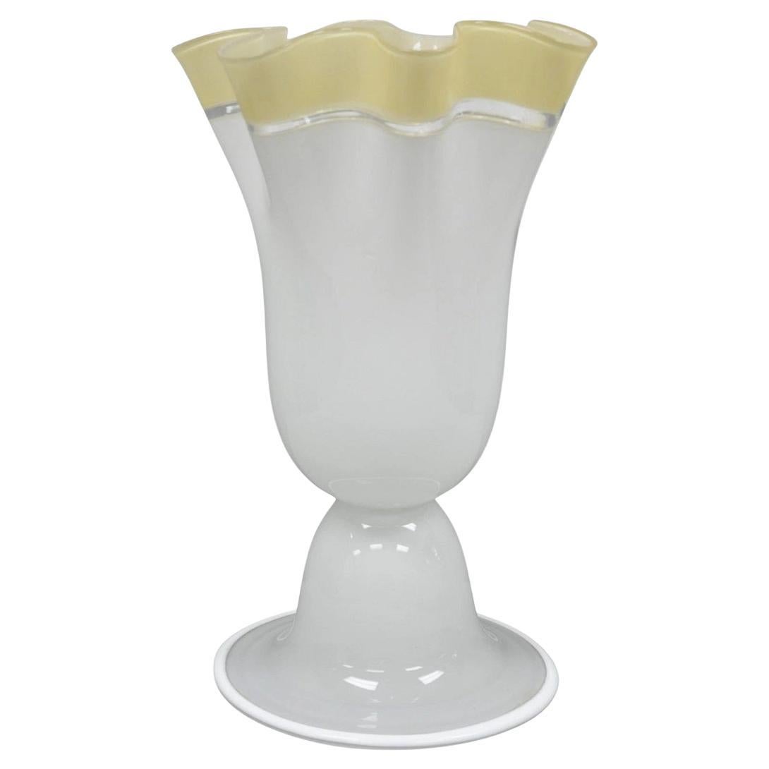 Vintage Italian Murano Mid Century Modern White Glass Handkerchief Table Lamp