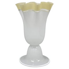 Vintage Italian Murano Mid Century Modern White Glass Handkerchief Table Lamp