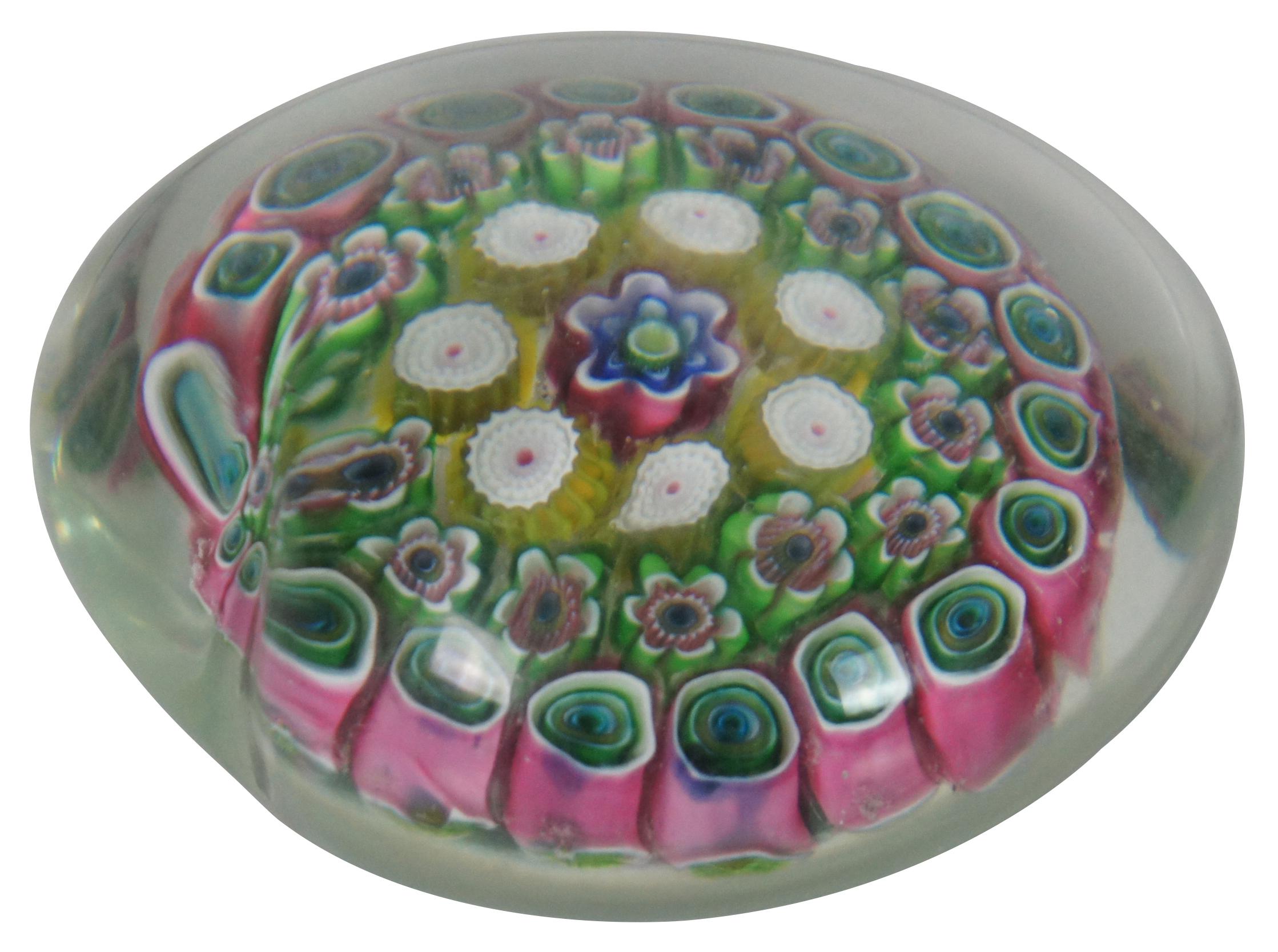 Vintage Italian Murano Millefiori Cane Glass Floral Heart Paperweight In Good Condition In Dayton, OH