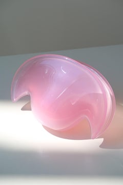 Vintage Italian Glass Vetri 1970 Ciotola in vetro opalino rosa con conchiglia firmata