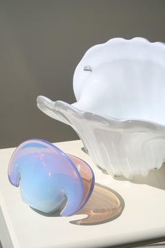 Vintage Italian Murano Vetri 1970 Purple Opal Shell Clam Glass Bowl