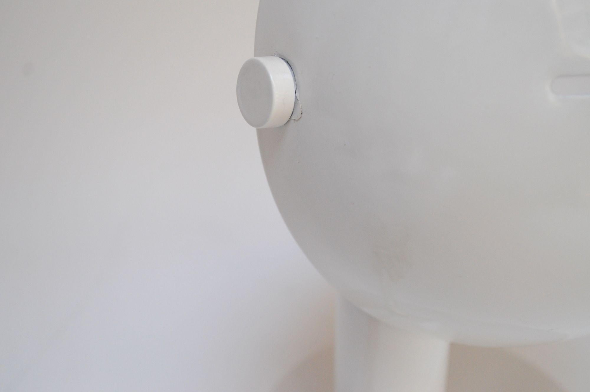 Lampe de table italienne vintage Mushroom en métal émaillé avec abat-jour pivotant en vente 2