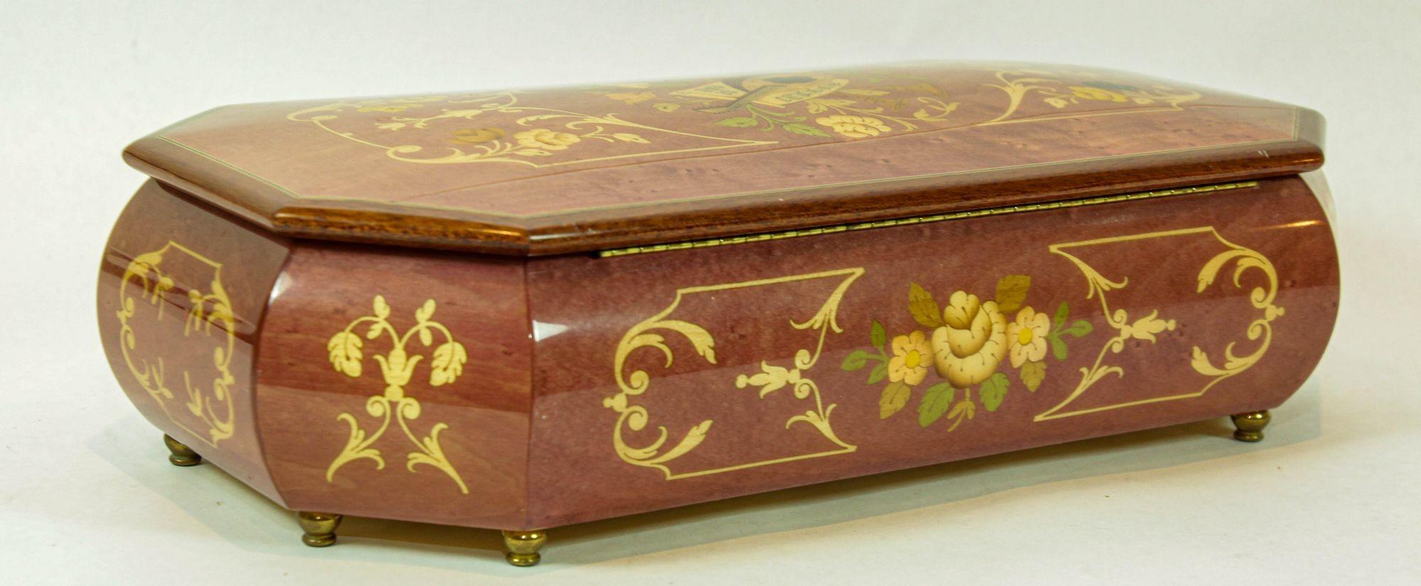 Vintage Italian Music Box Footed Wooden Inlaid Jewelry Box Made in Italy For Sale 9
