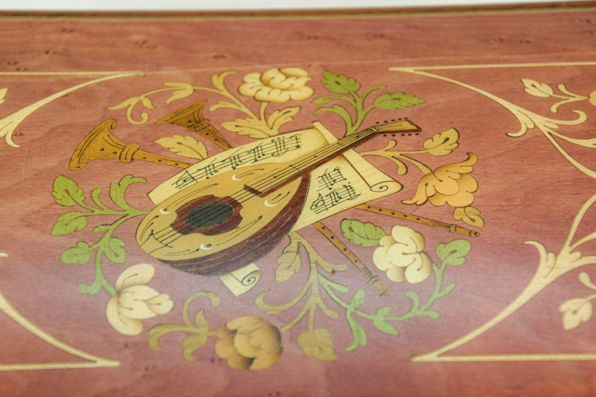 Vintage Italian Music Box Footed Wooden Inlaid Jewelry Box Made in Italy For Sale 3