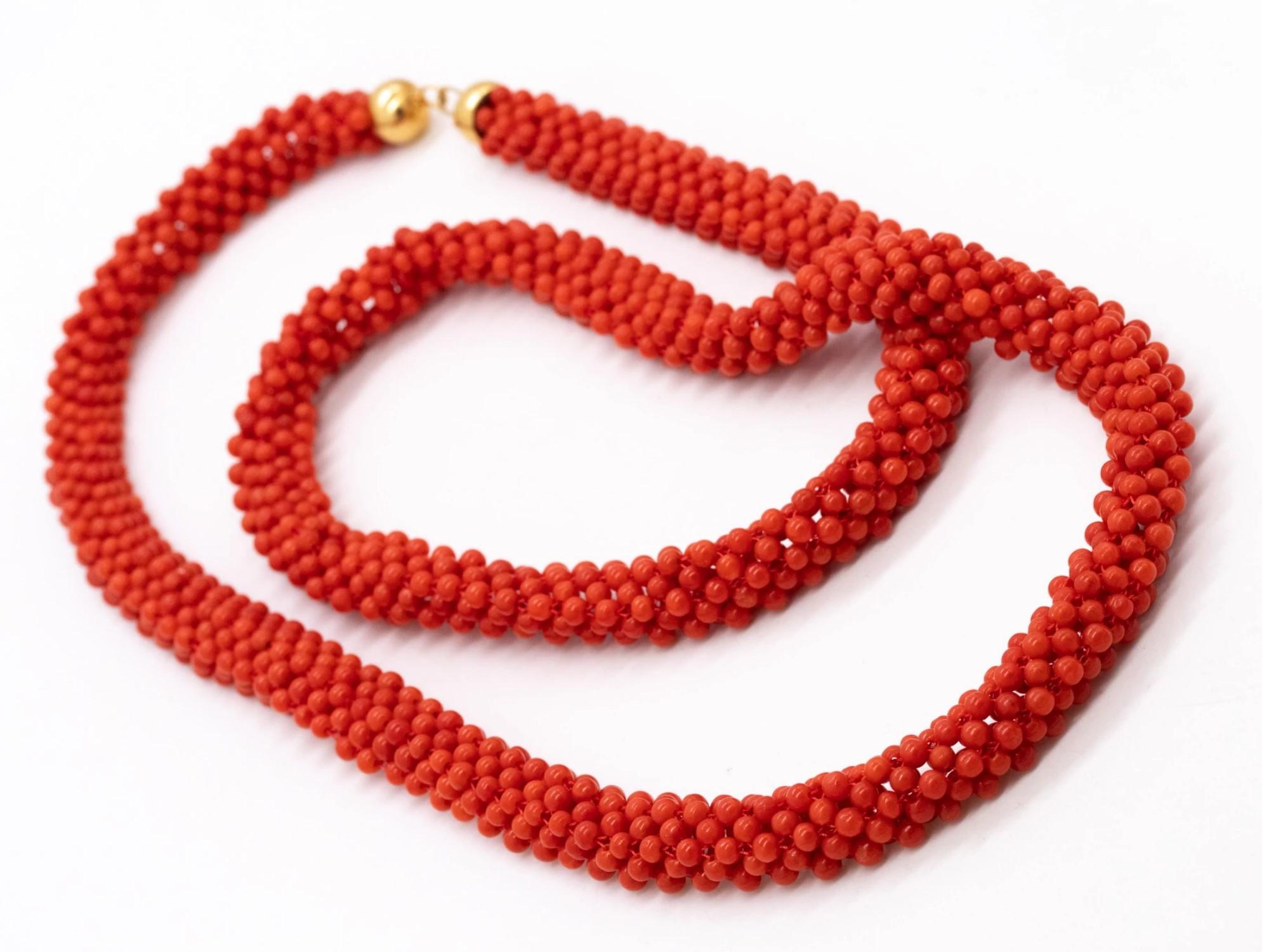 Retro Vintage Italian Necklace Sautoir in 18Kt Yellow Gold with Sardinian Red Coral