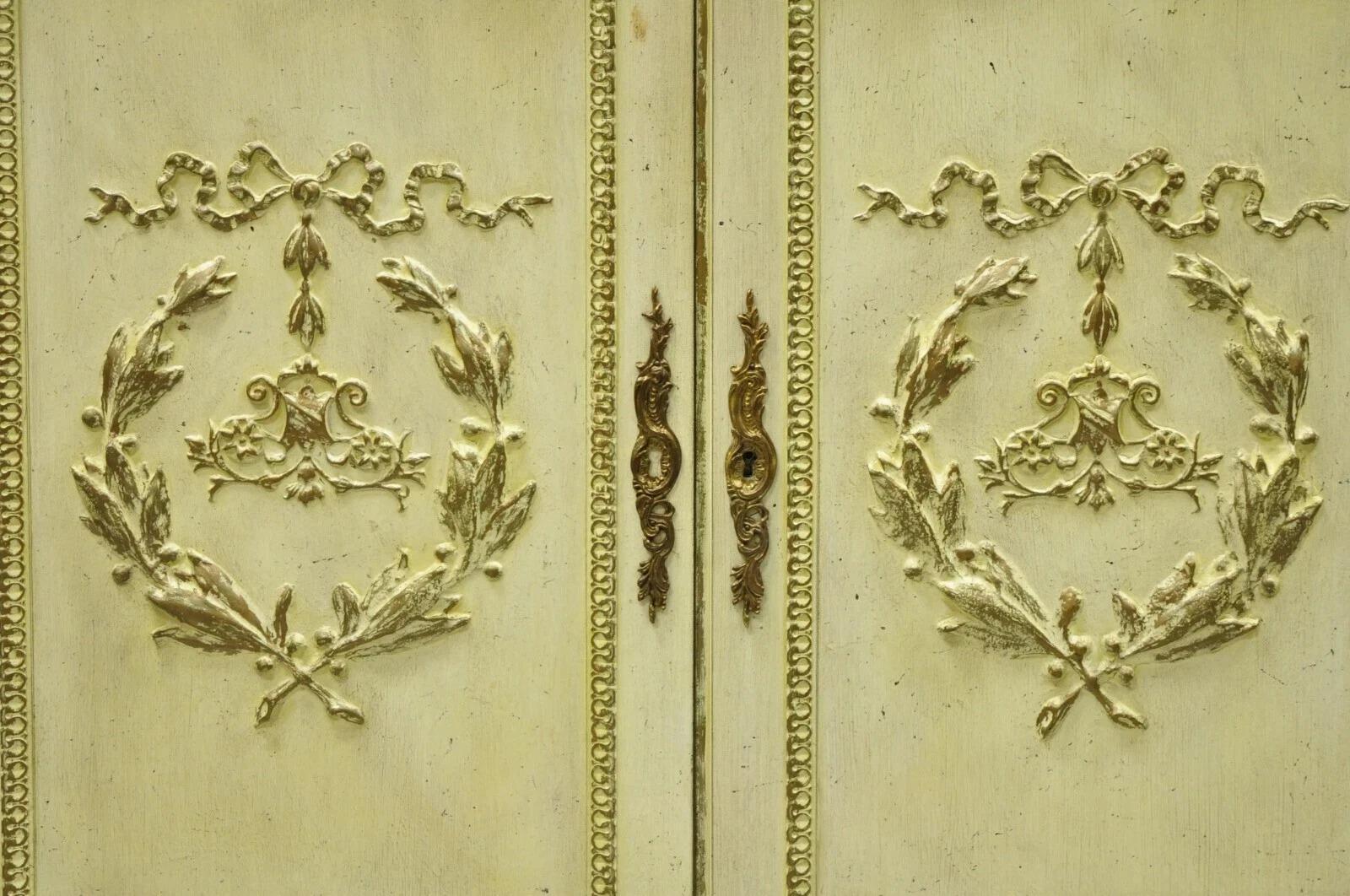 Credenza buffet neoclassica italiana d'epoca con piano in finto marmo verde in vendita 3