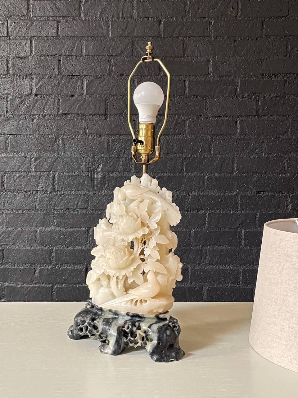 Vintage Italian Neoclassical Carved Alabaster Table Lamp w/ Floral & Bird Motif For Sale 1