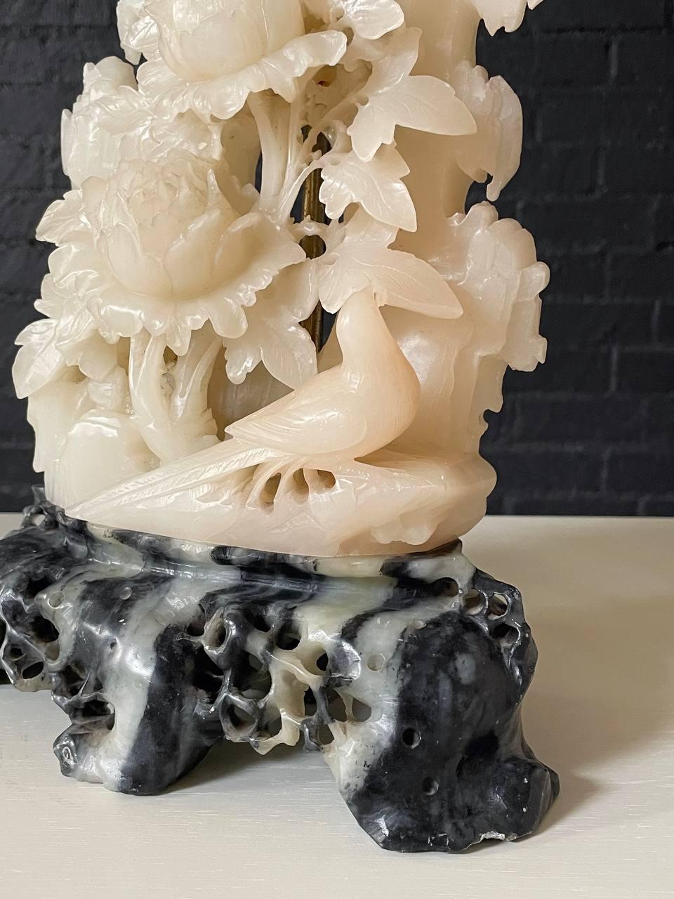 Vintage Italian Neoclassical Carved Alabaster Table Lamp w/ Floral & Bird Motif For Sale 5