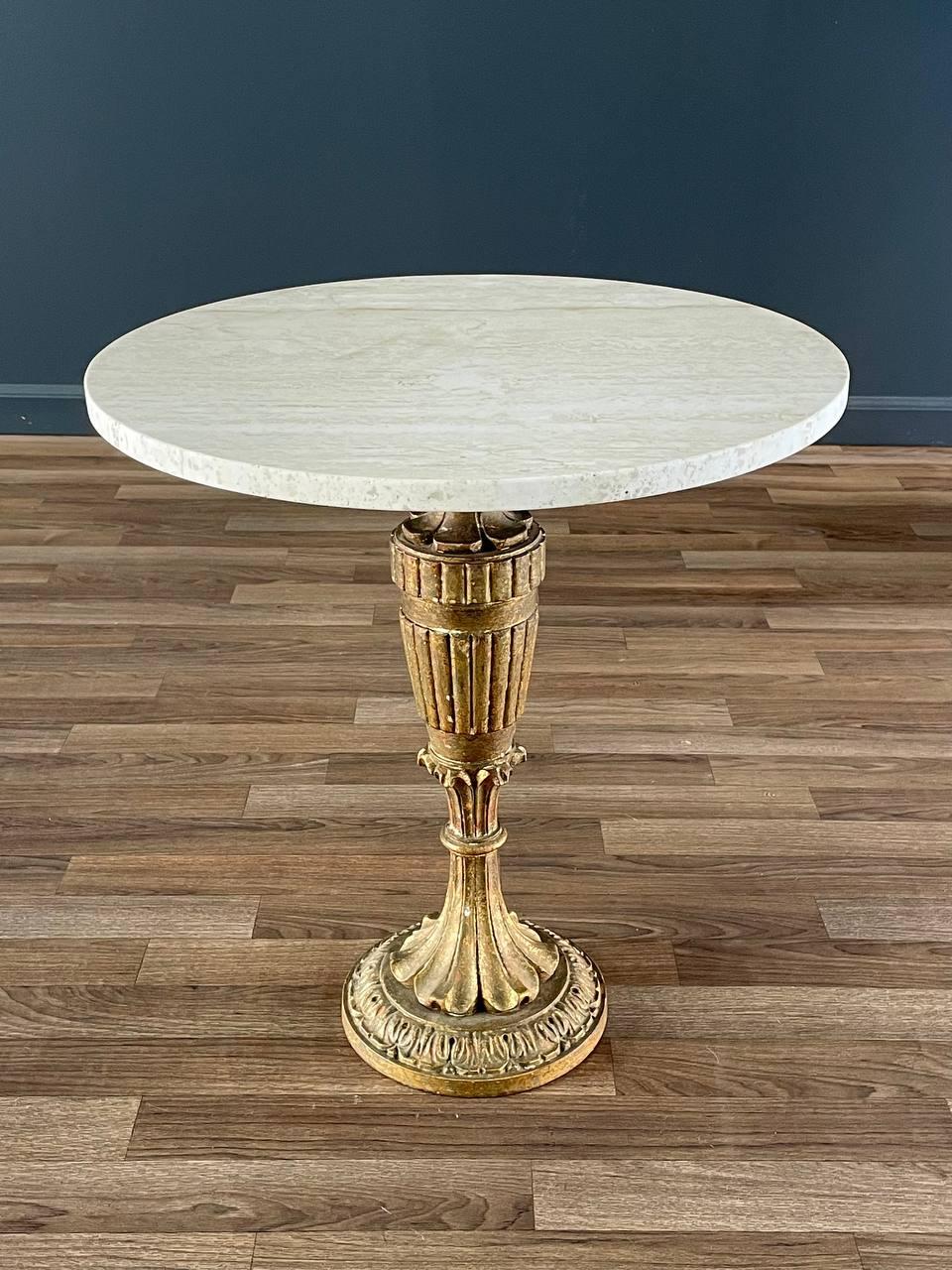 Estado: Estado original de época 

Materiales: Madera Dorada, Piedra Travertino
Estilo: Neoclásico italiano