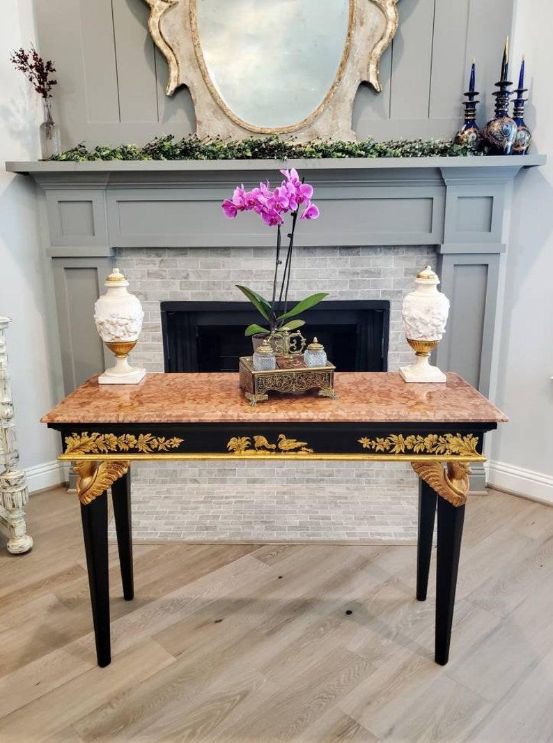 Laqué Table console italienne néoclassique rococo vintage avec plateau en marbre en vente
