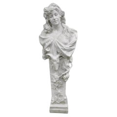 Italienische weibliche Vintage-Statue aus Fiberglas im neoklassischen Stil, Autumn 58", Vintage