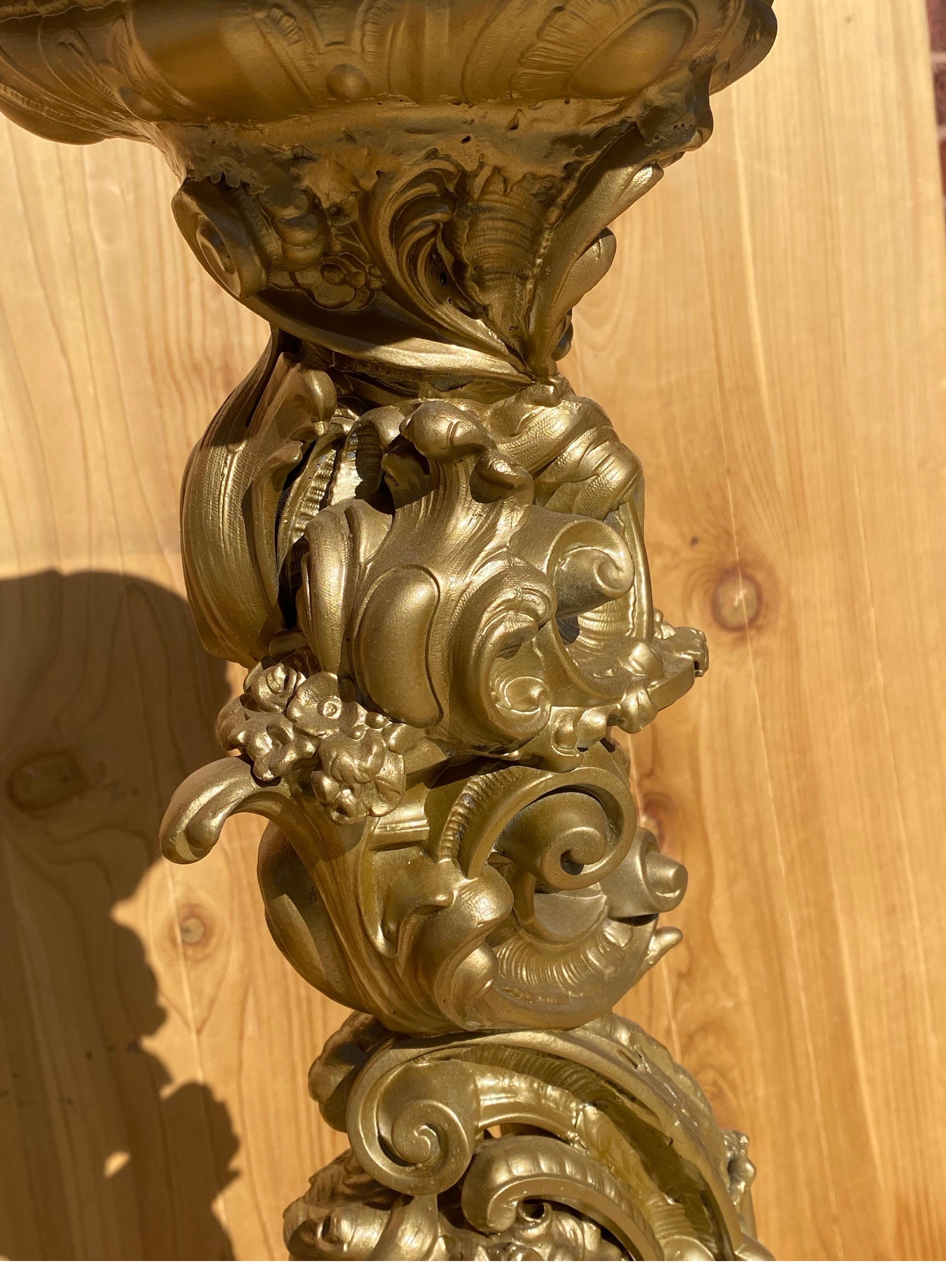 Vintage Italian Neoclassical Style Gold Ornate Cherub Putti Pedestal Plant Stand For Sale 4