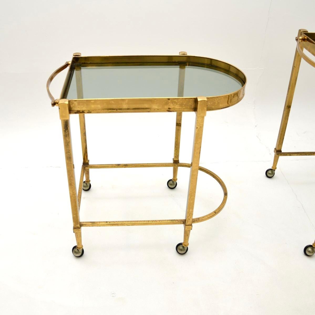 Ensemble de tables italiennes vintage en laiton en vente 1
