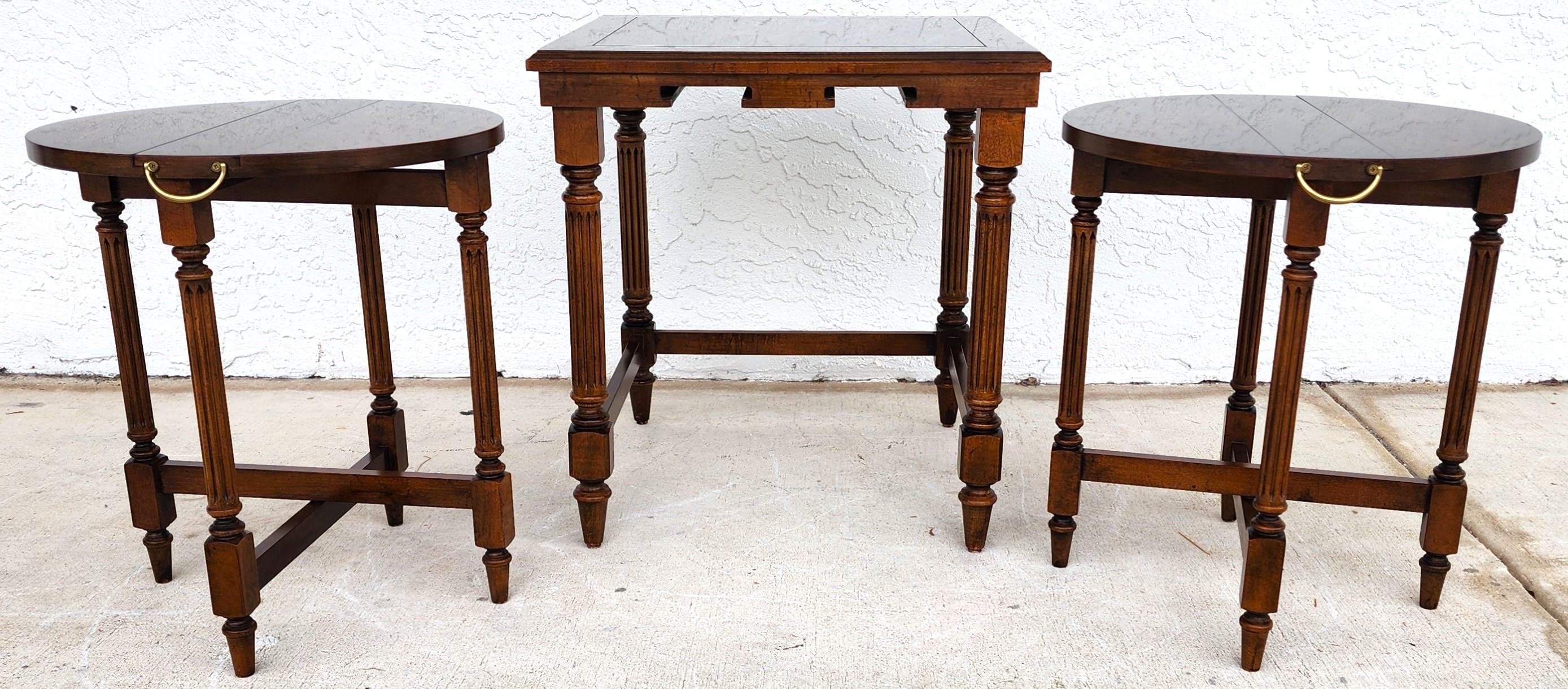 Mesas nido italianas vintage de Gordons Fine Furniture mediados del siglo XX en venta