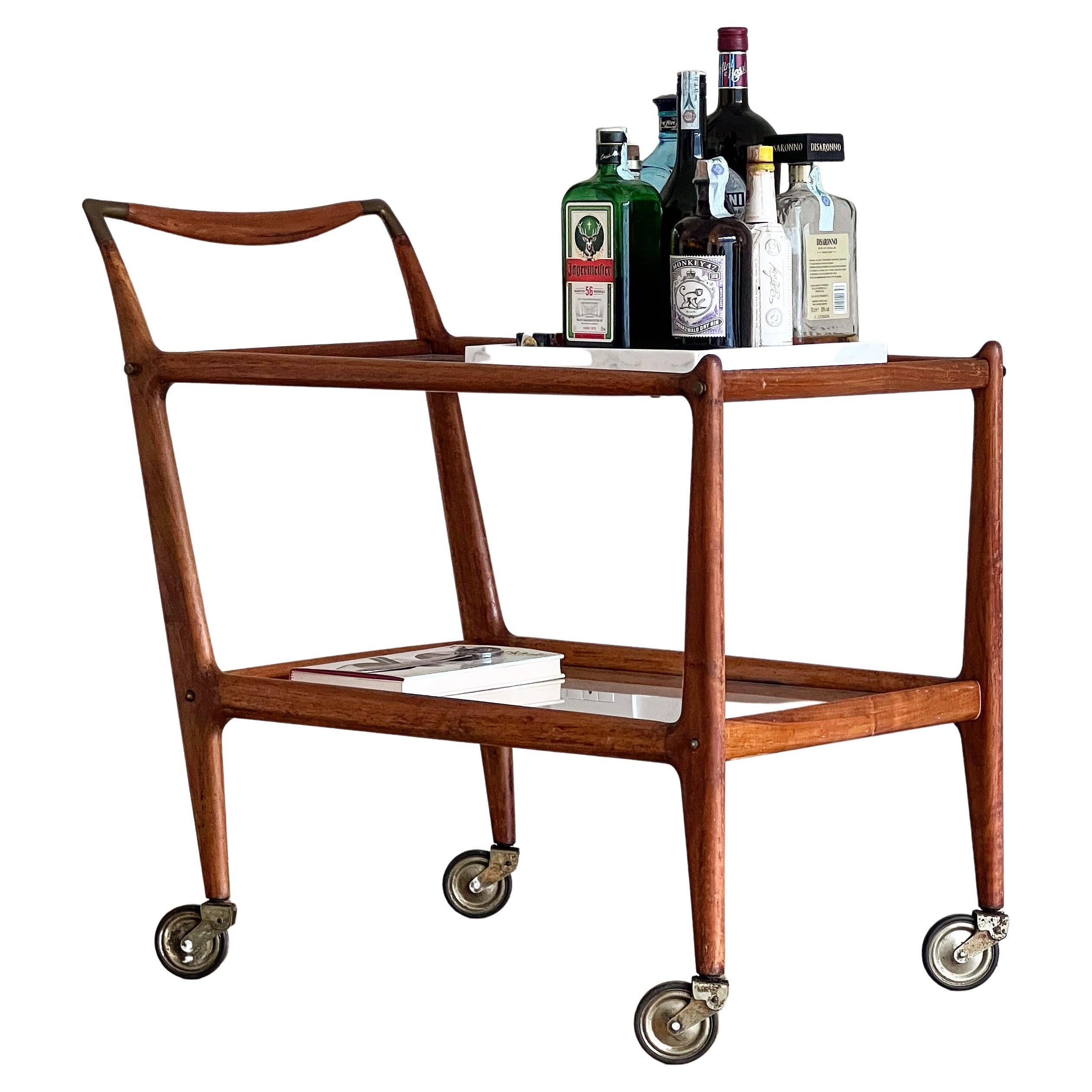 Chariot de bar italien vintage Number 58 en bois et verre par Ico Parisi pour De Baggis