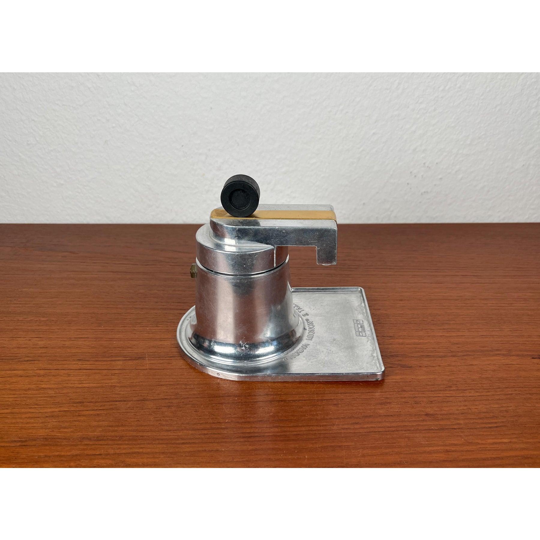 Vintage Italian Nuova Mignon Espresso Maker by Luigi Bialetti for Bialetti 1960s For Sale 8