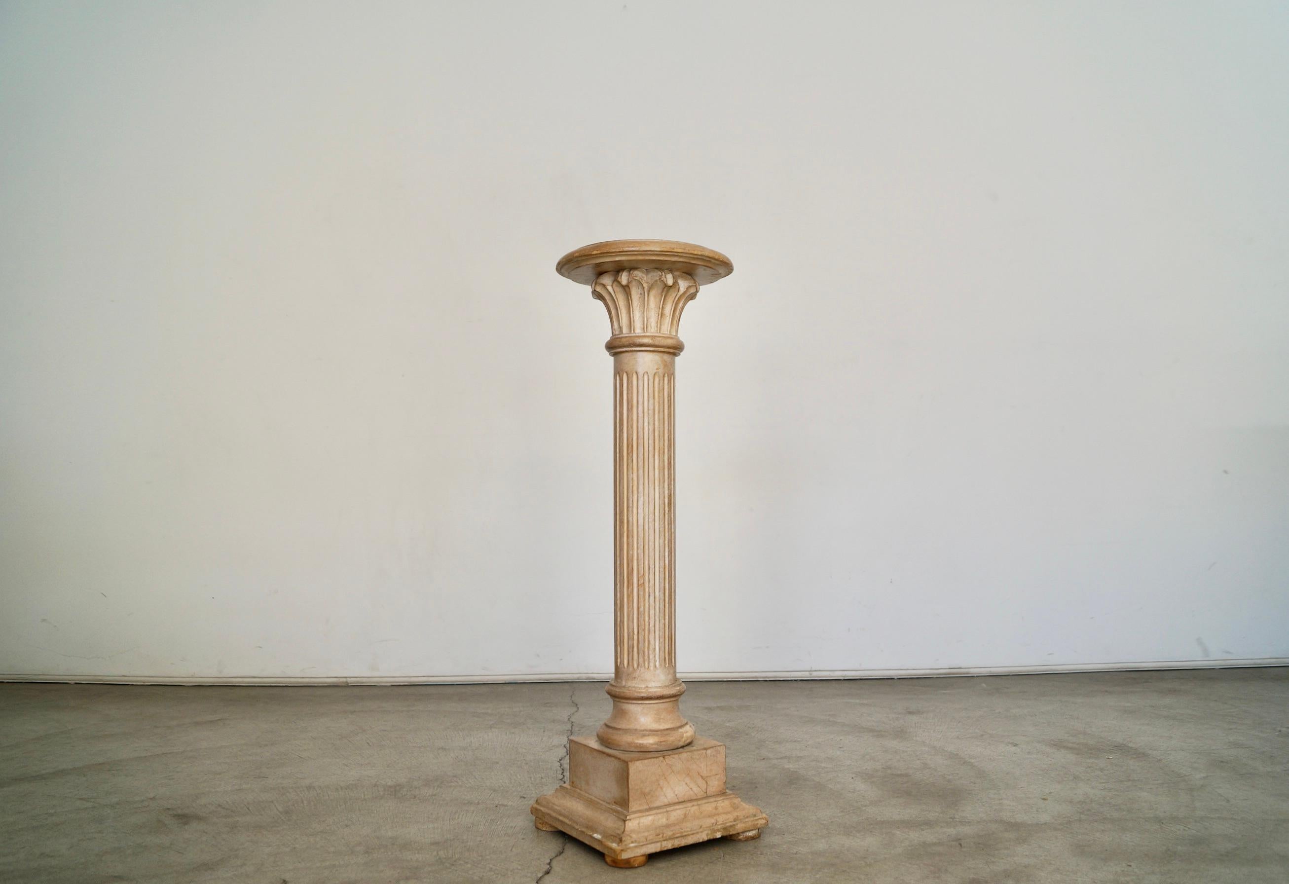 Vintage Italian Old World Neoclassical Column Pedestal Stand For Sale 3