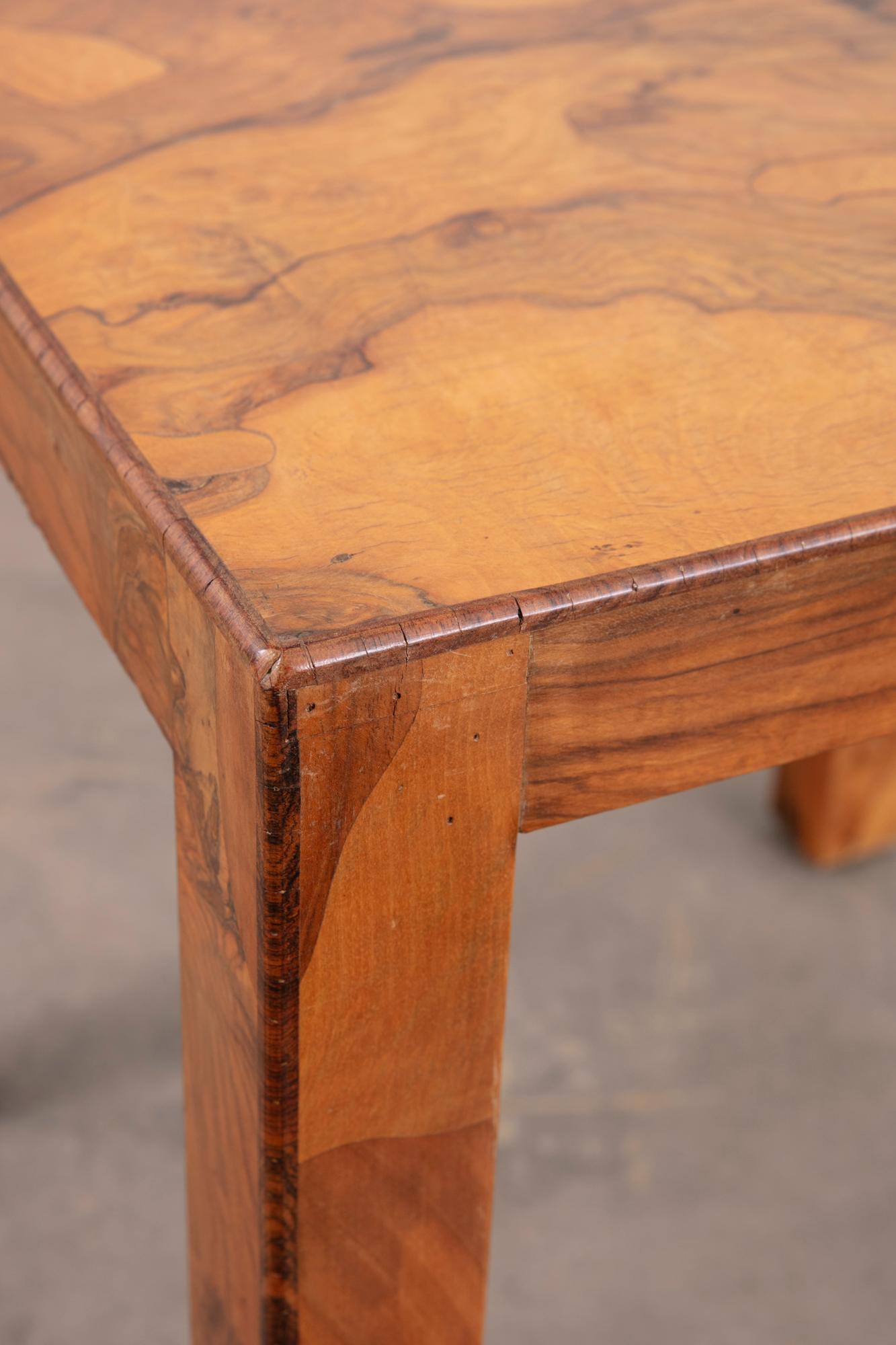 Vintage Italian Olive Parsons Style Side Table en vente 4