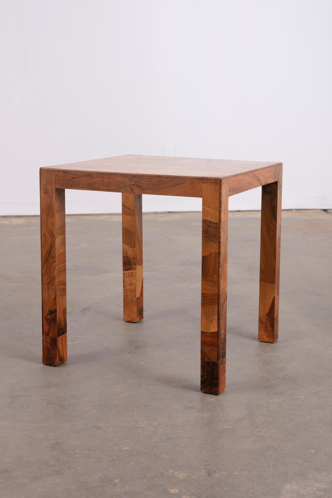 Vintage Italian Olive Parsons Style Side Table en vente 1