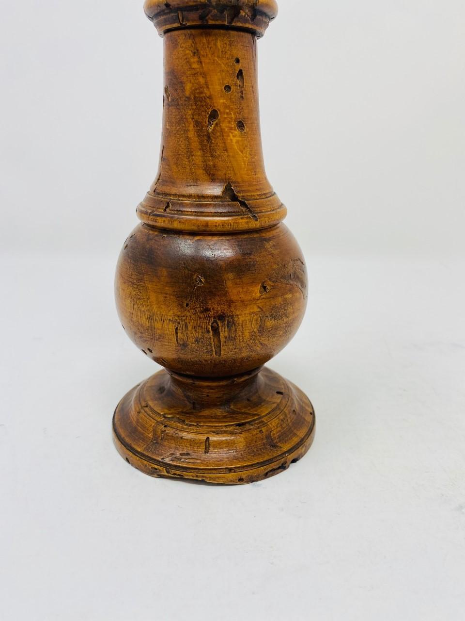 Hand-Crafted Vintage Italian Olive Wood Pepper Mill by Saks Fifth Avenue Made in, Italy