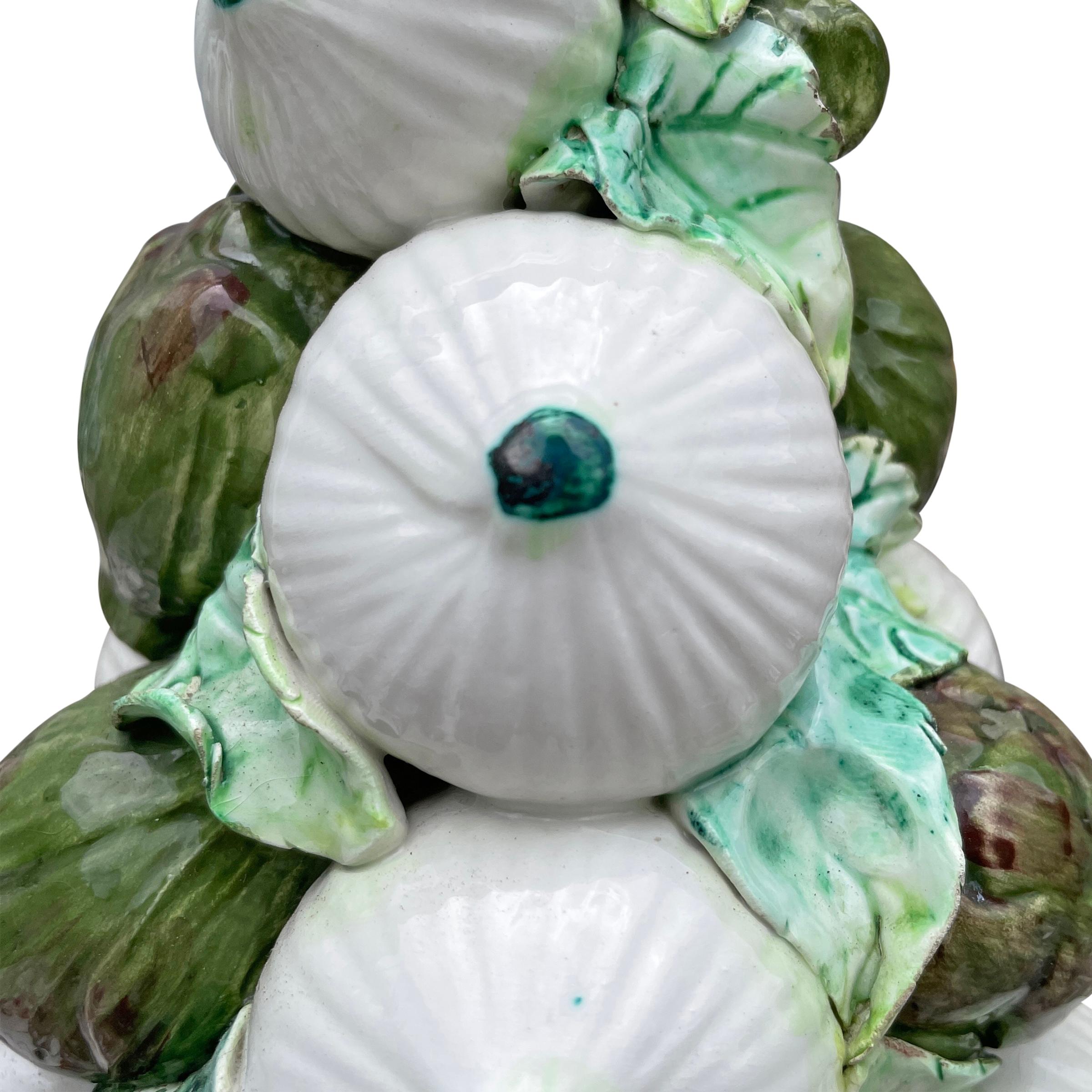 Italienische Zwiebel und Artischocke im Finial-Topiary-Stil im Angebot 1
