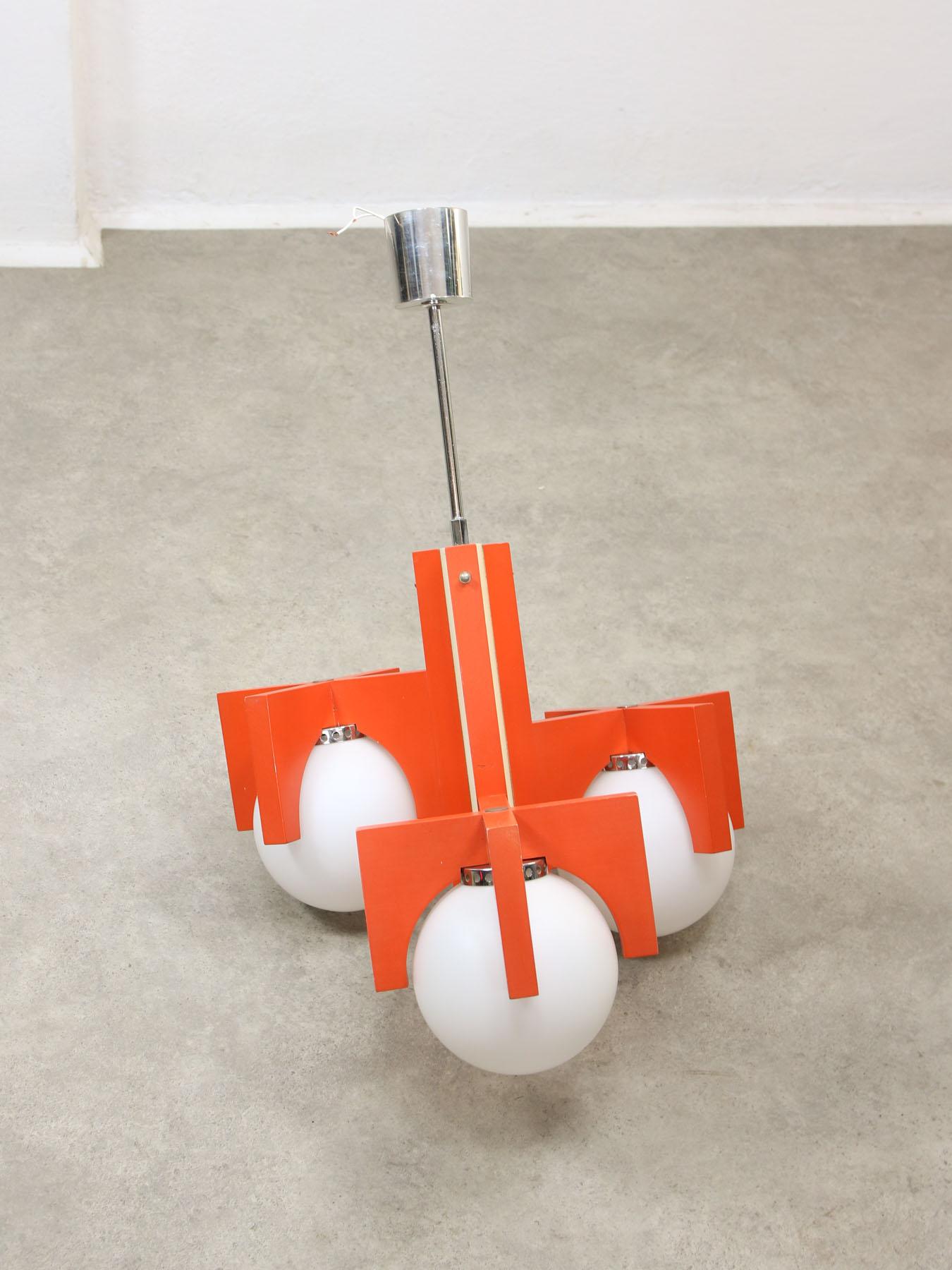 Lustre italien vintage orange et opaline, années 1970 en vente 3