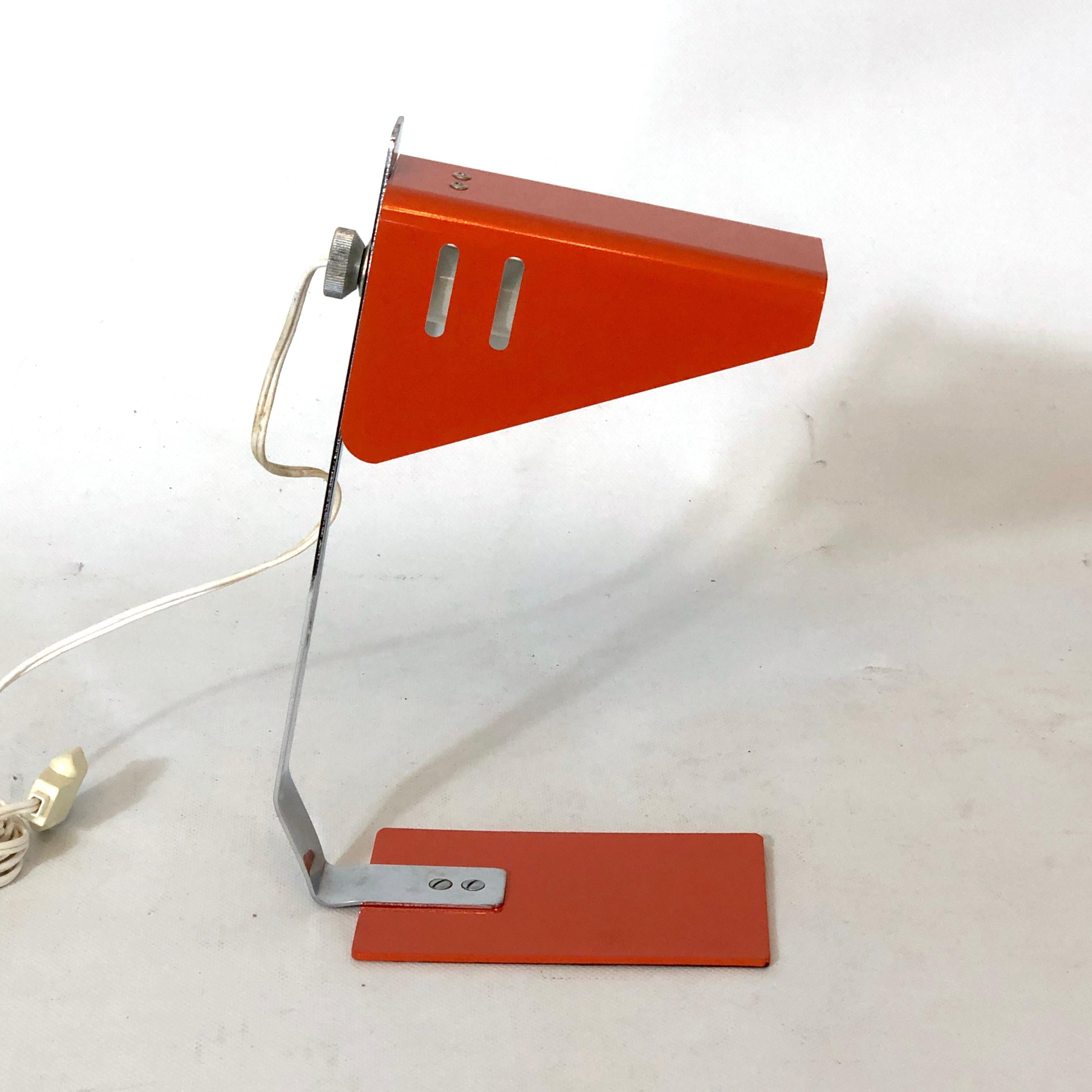 Great stock fund condition for this desk lamp produced in Italy during the 70s and made from lacquer and chrome. Full working with EU standard, adaptable on demand for USA standard.