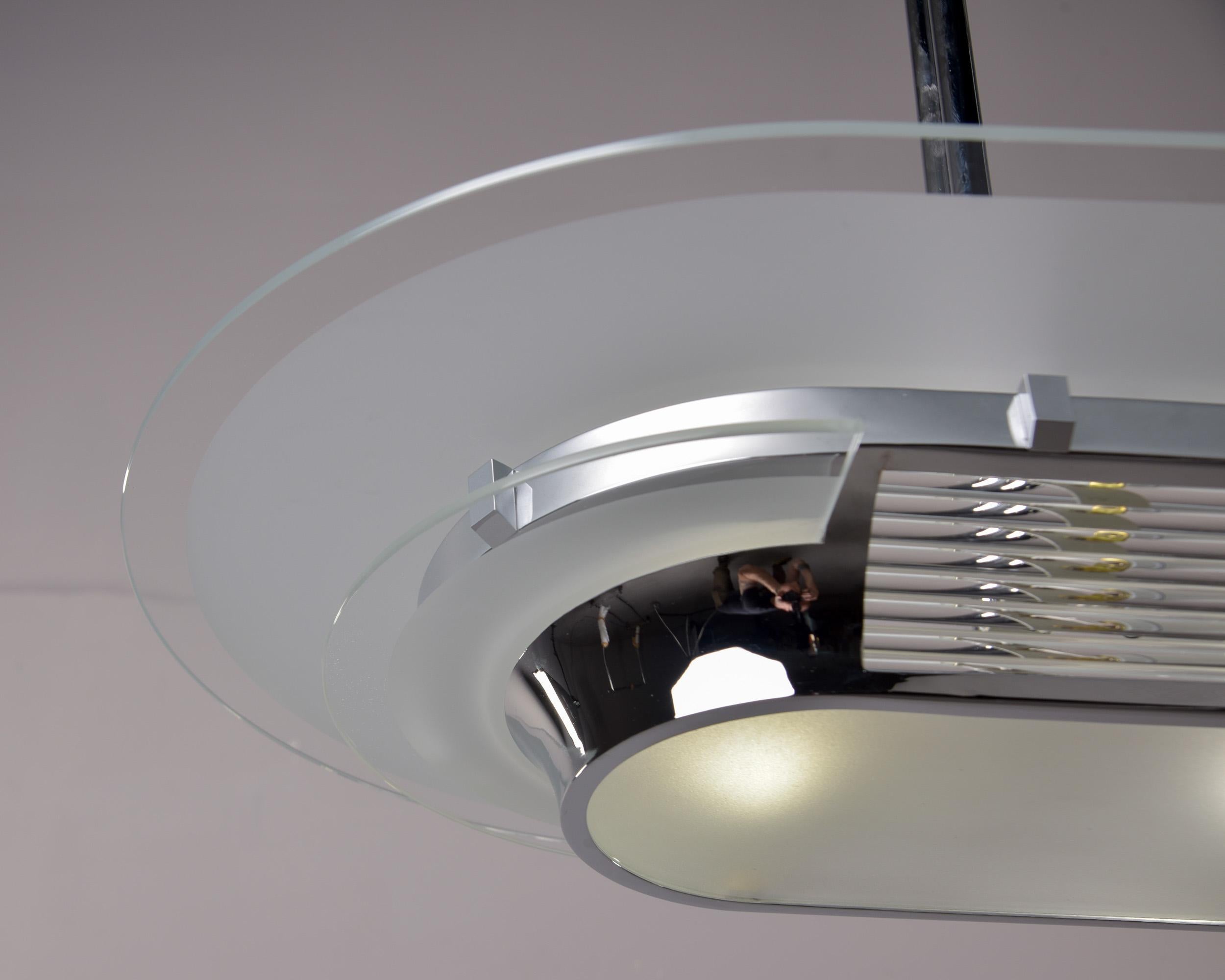 Lampada a sospensione ovale italiana vintage in stile Art Déco in vendita 2