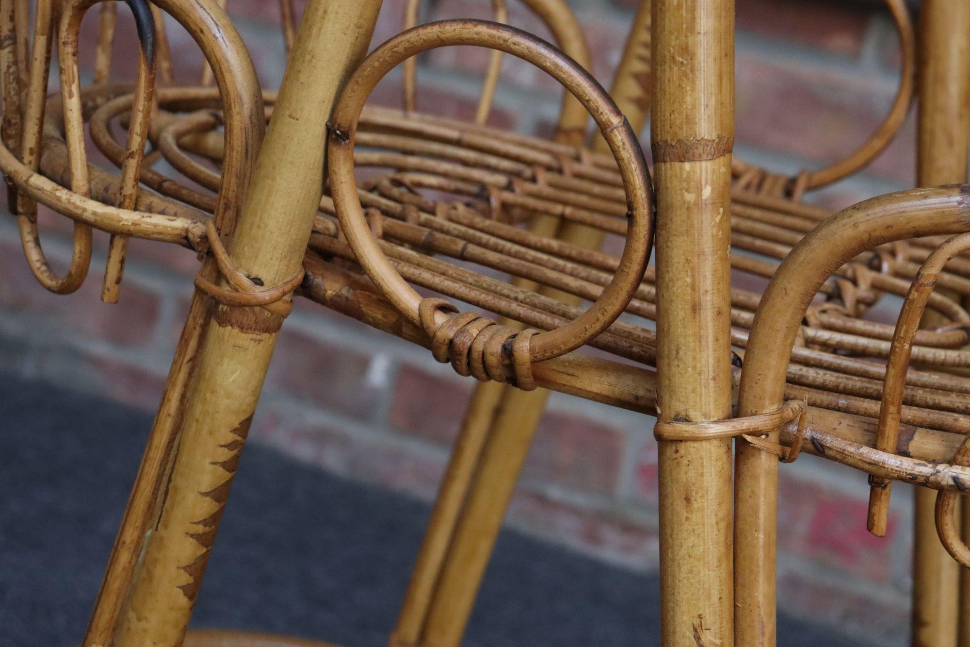 Vintage Italian Oval Bar Cart / Trolley on Caster Wheels in Bamboo and Rattan (Chariot de bar ovale sur roulettes en bambou et rotin) en vente 8