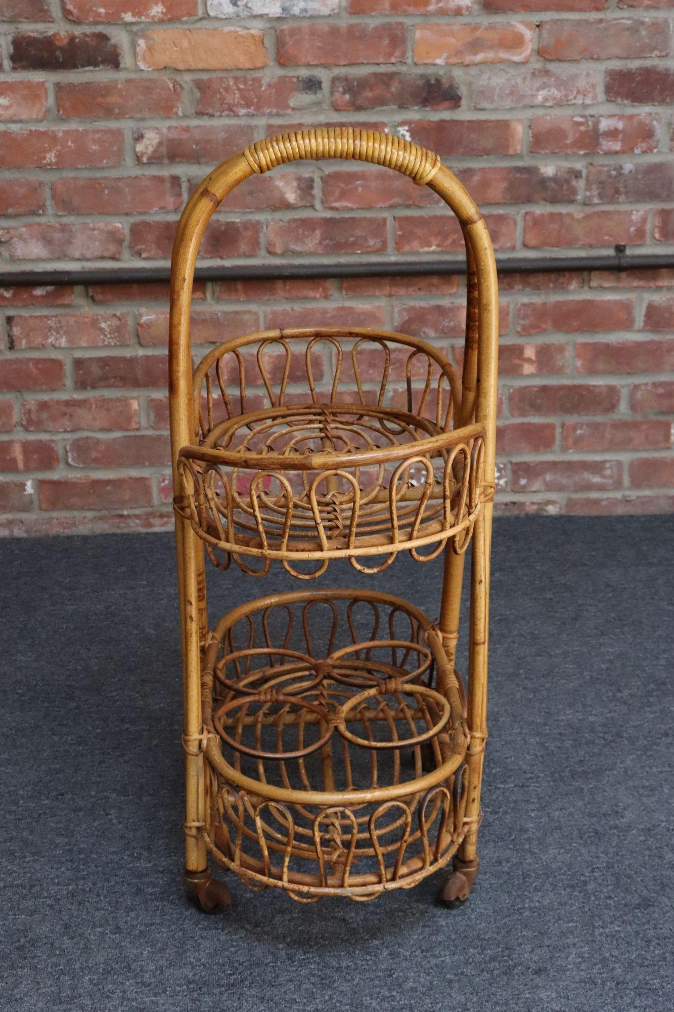 Mid-20th Century Vintage Italian Oval Bar Cart / Trolley on Caster Wheels in Bamboo and Rattan For Sale