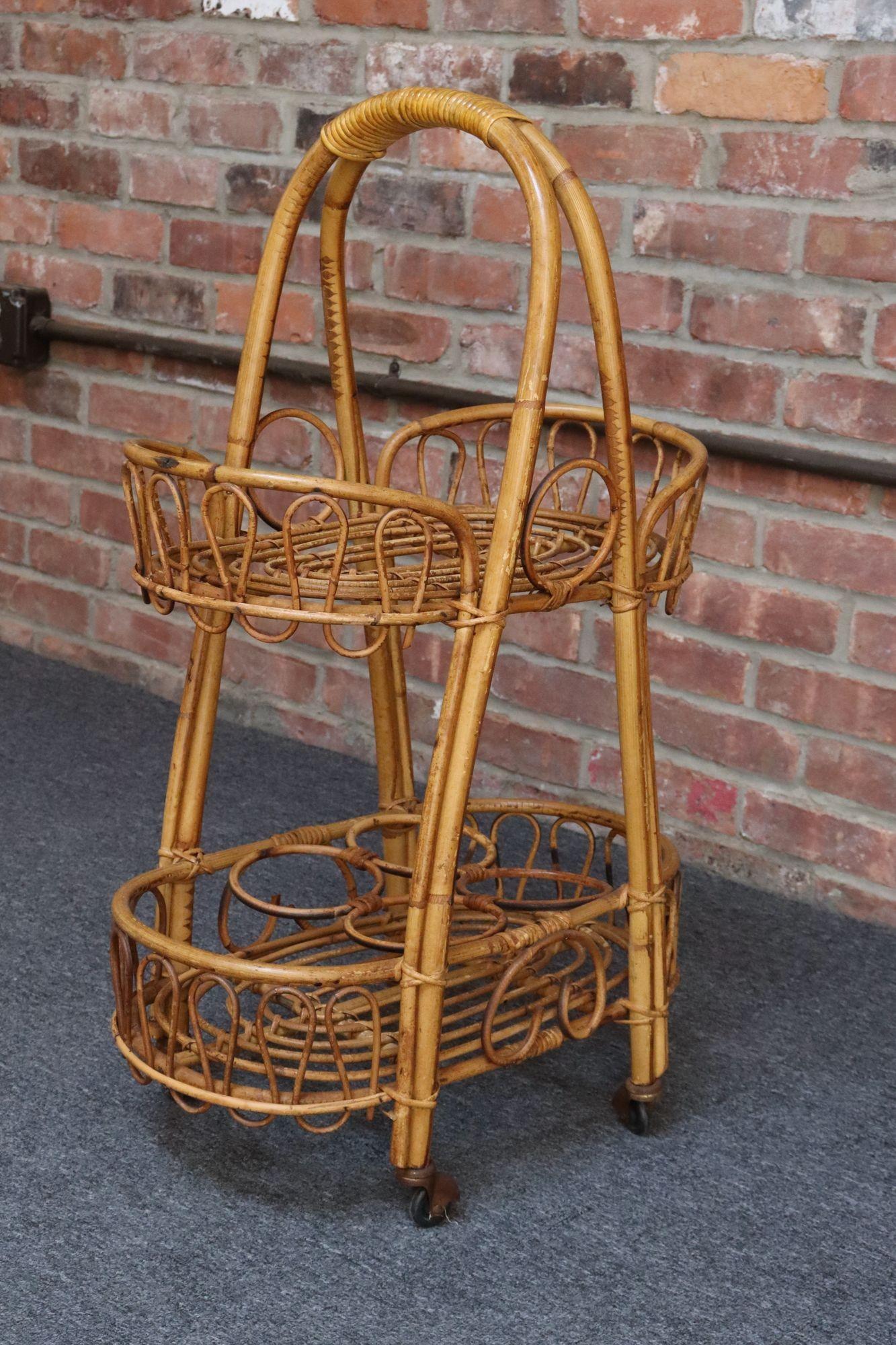 Vintage Italian Oval Bar Cart / Trolley on Caster Wheels in Bamboo and Rattan For Sale 1